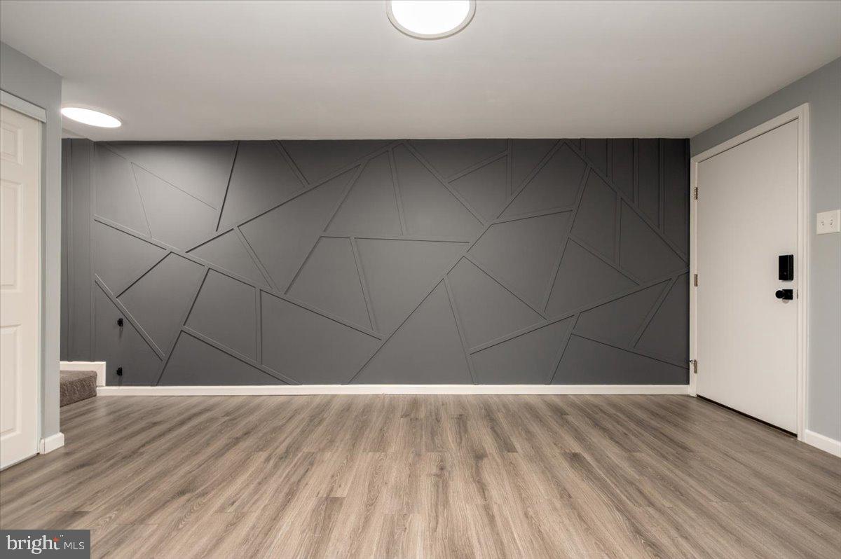 WOODSIDE SQUARE - Residential