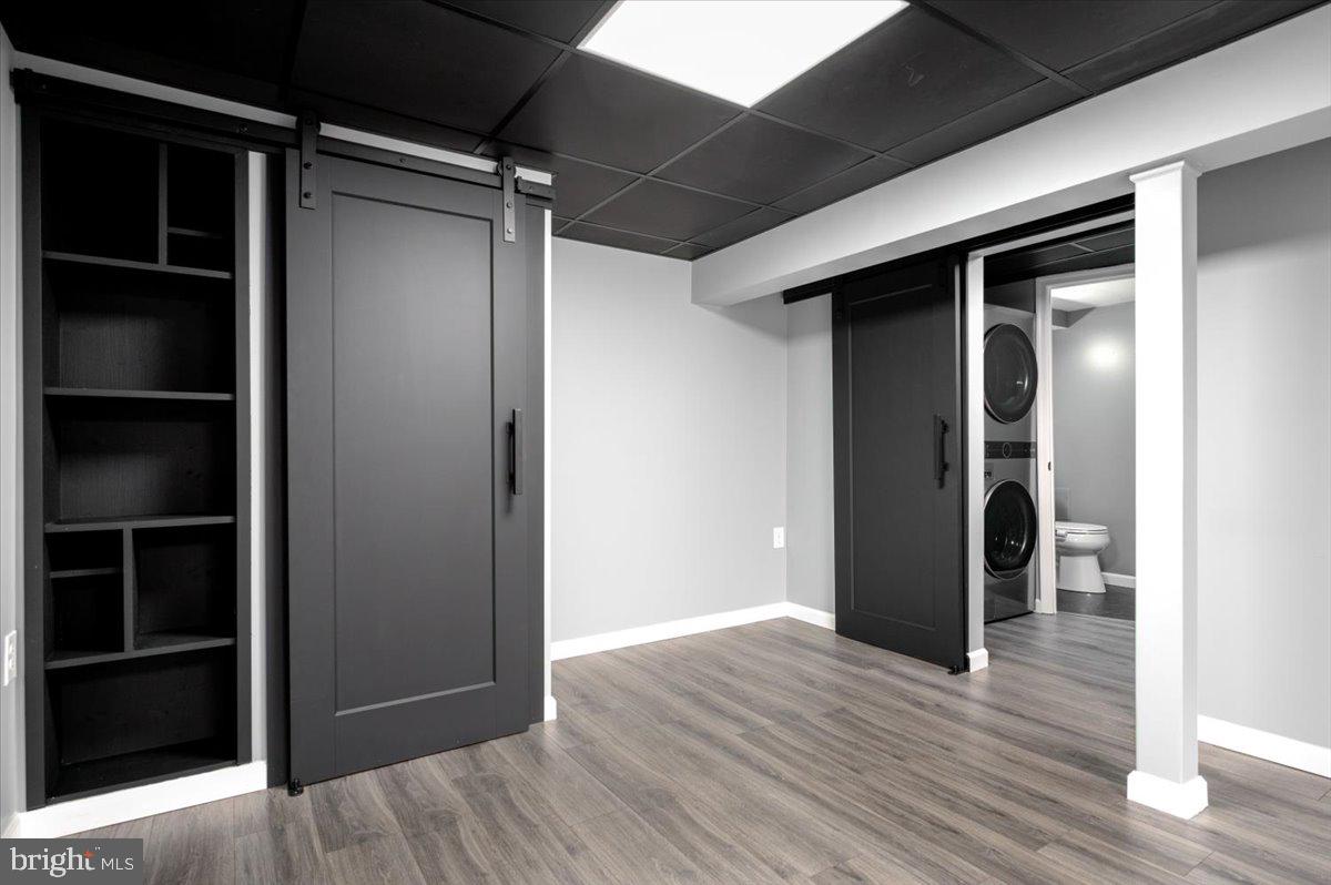 WOODSIDE SQUARE - Residential