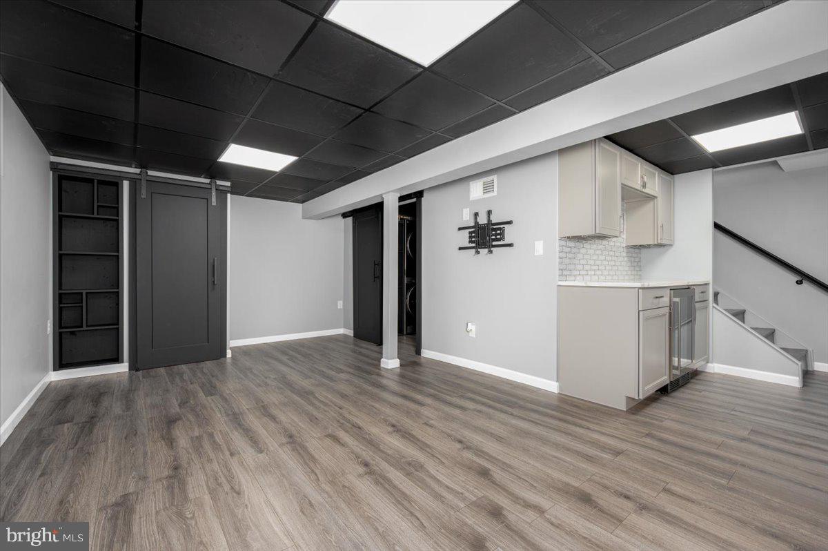 WOODSIDE SQUARE - Residential