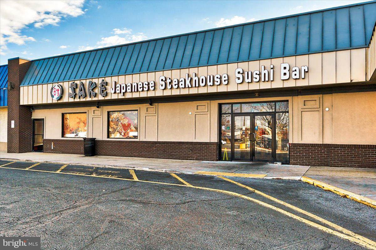 WOODSIDE SQUARE - Residential