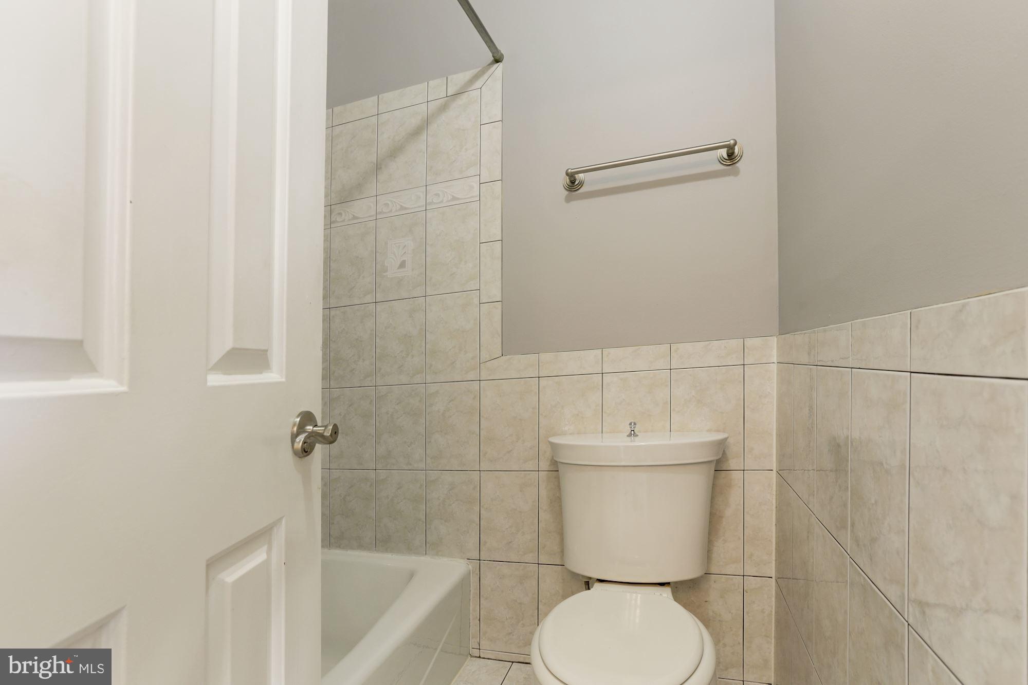 SHUTERS HILL - Residential Lease