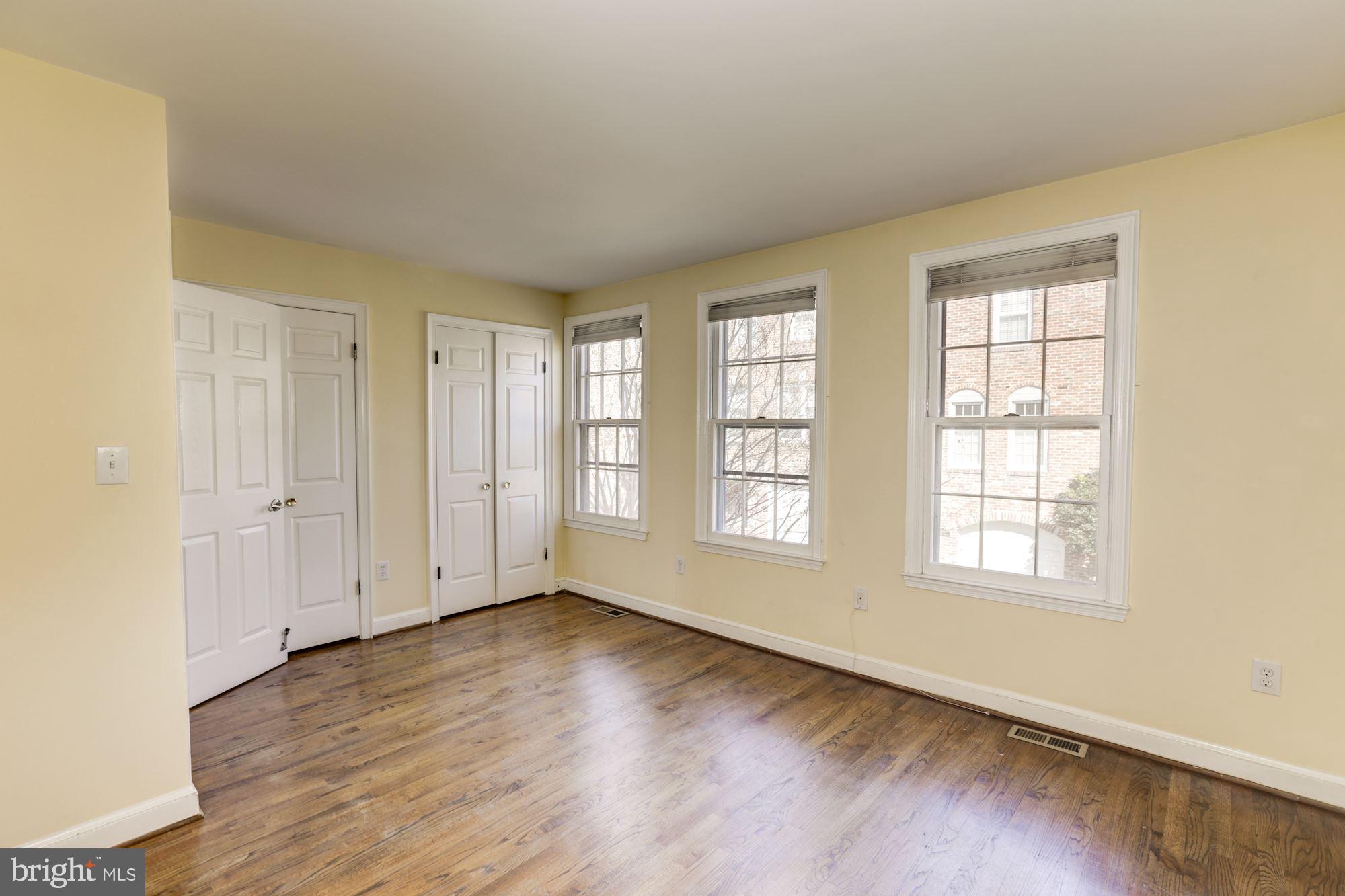 SHUTERS HILL - Residential Lease