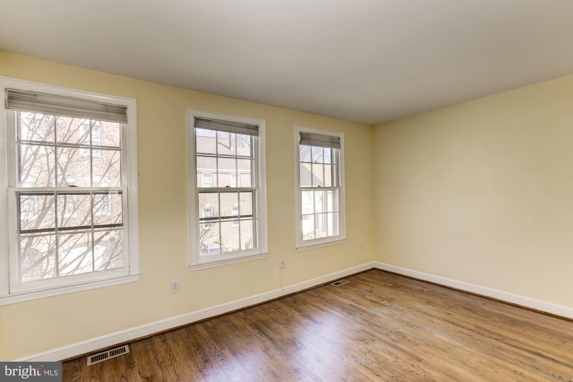 SHUTERS HILL - Residential Lease