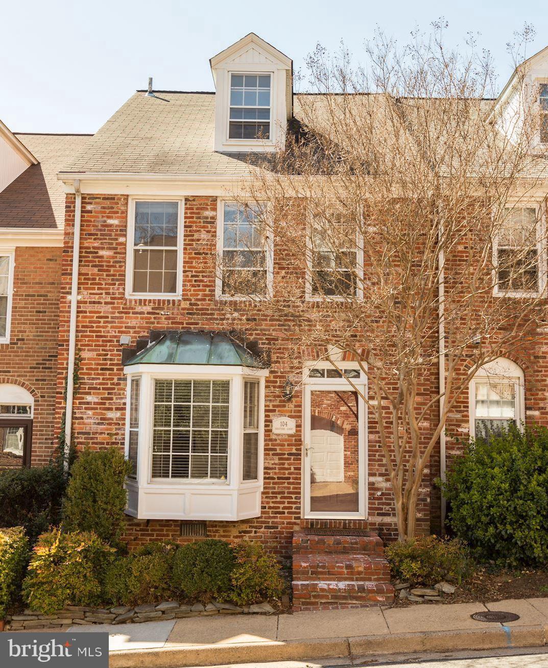 SHUTERS HILL - Residential Lease