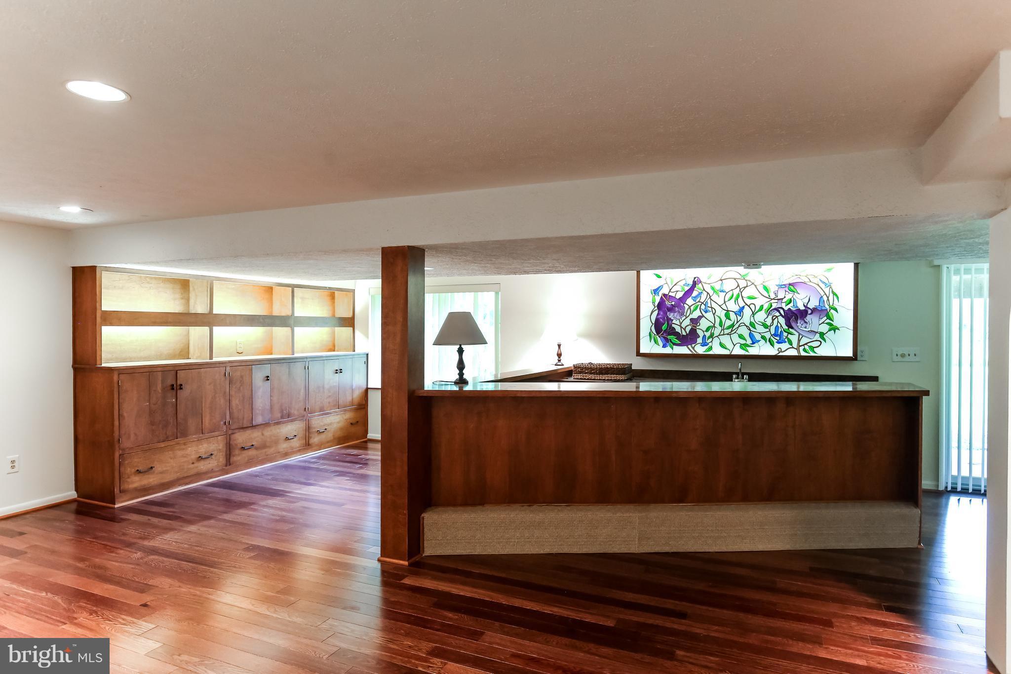 POTOMAC OUTSIDE - Residential Lease