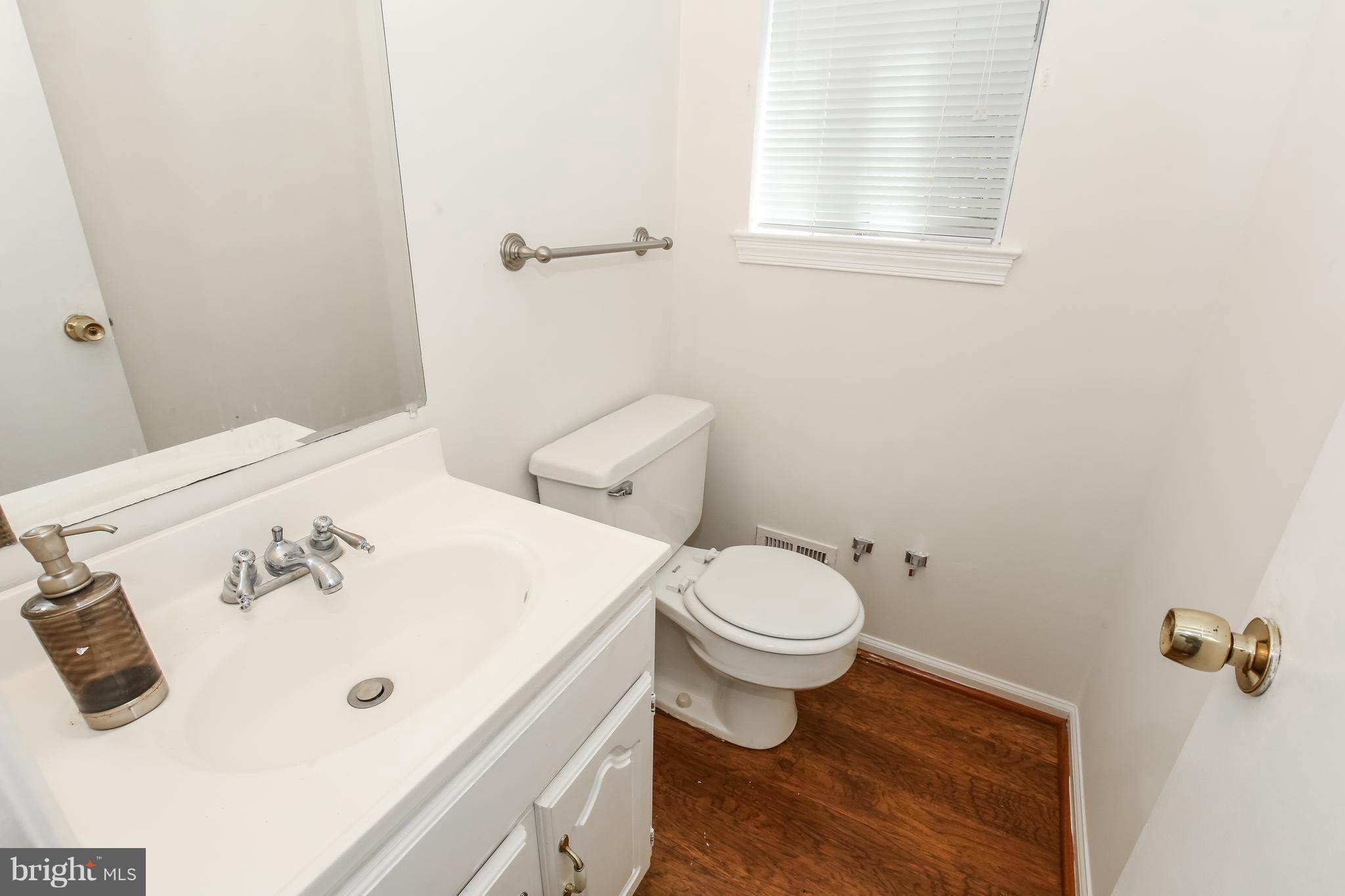 POTOMAC OUTSIDE - Residential Lease