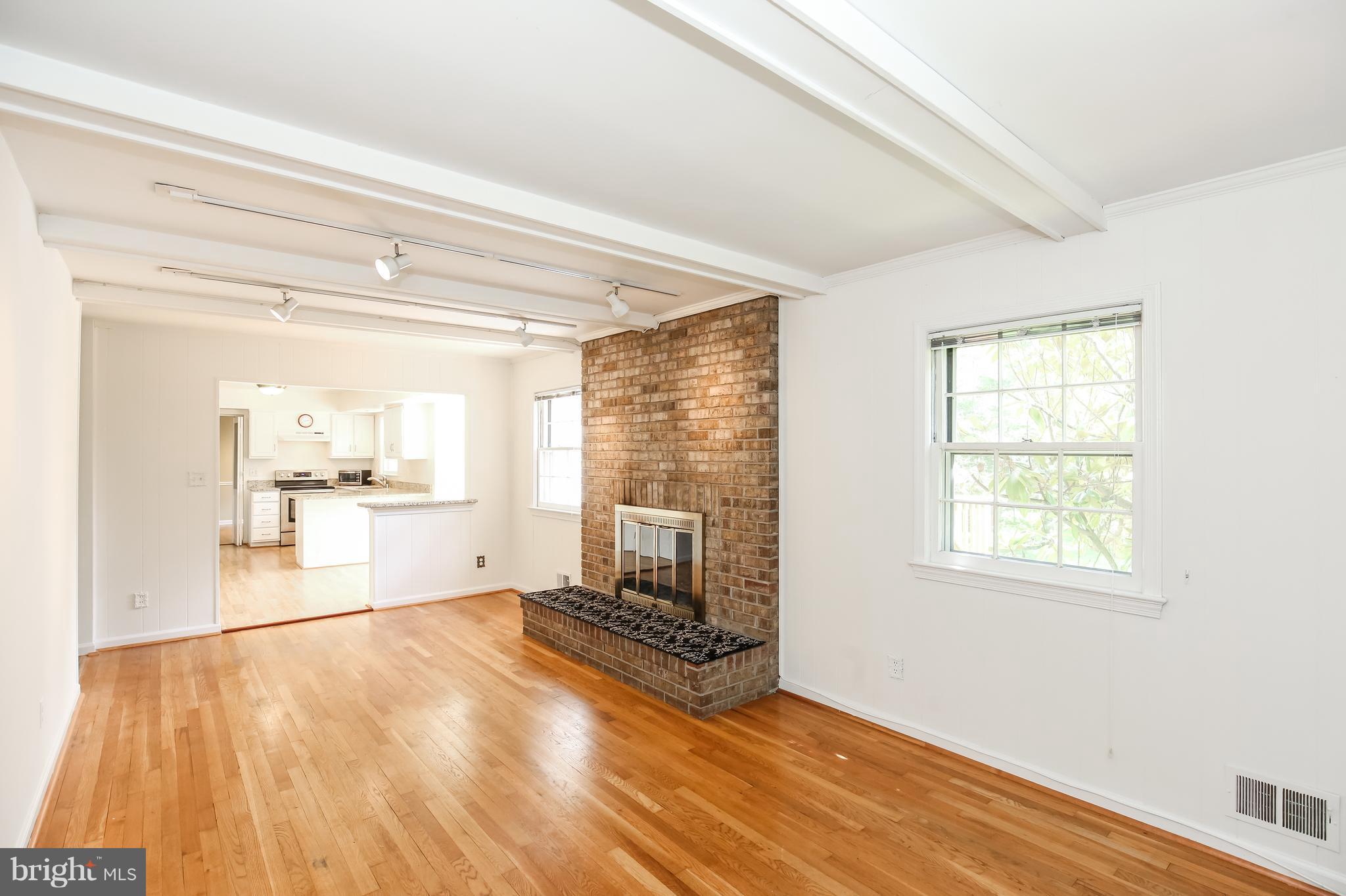 POTOMAC OUTSIDE - Residential Lease