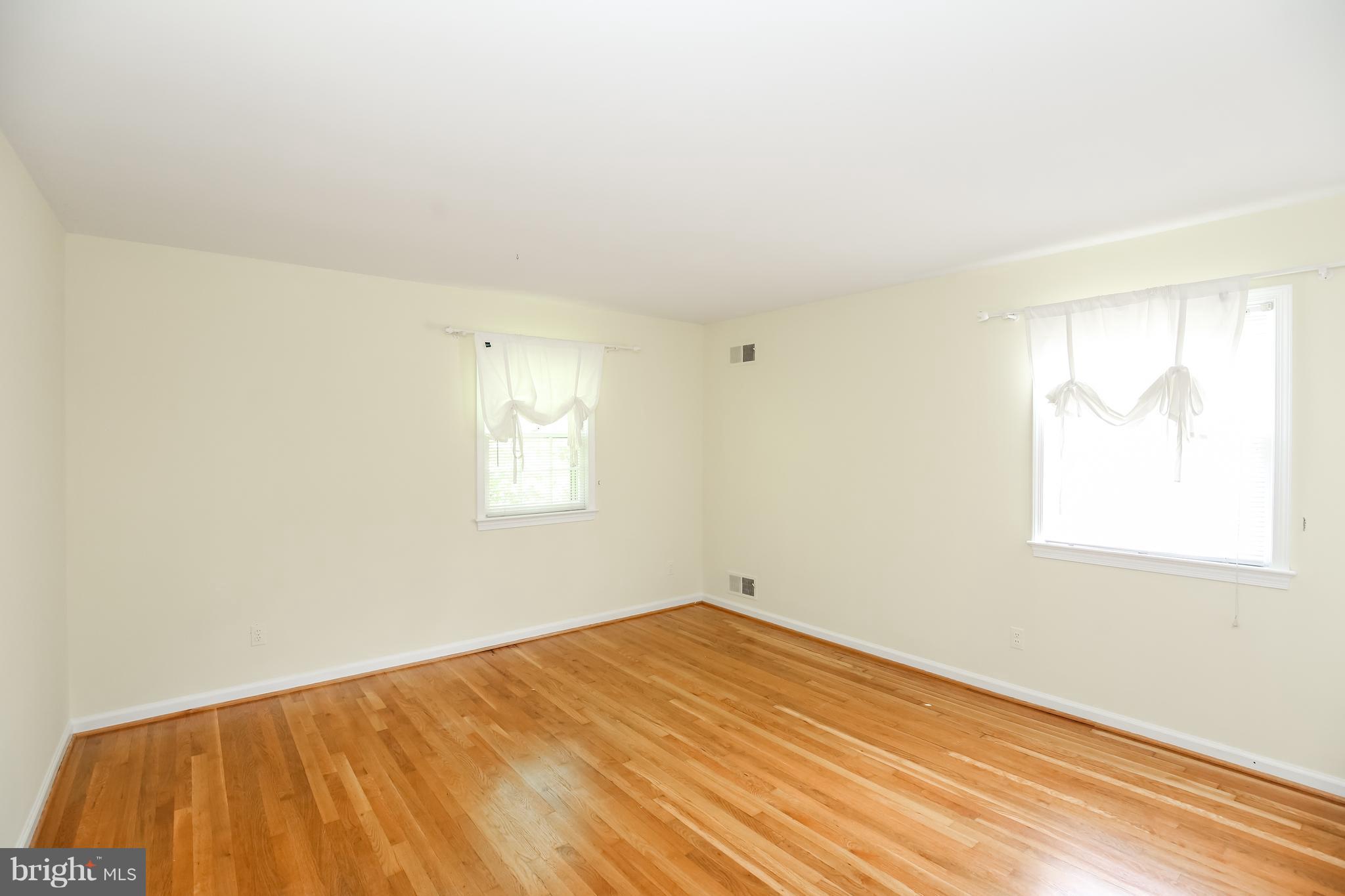 POTOMAC OUTSIDE - Residential Lease