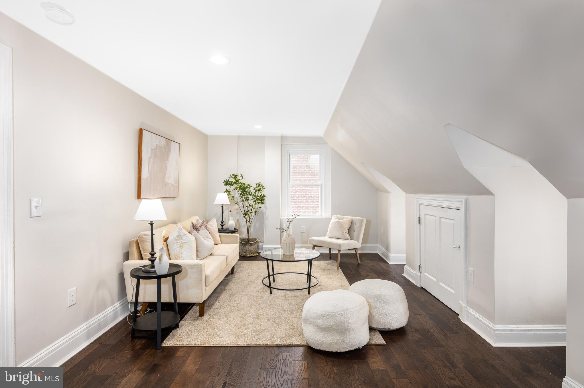 RESERVOIR HILL - Residential