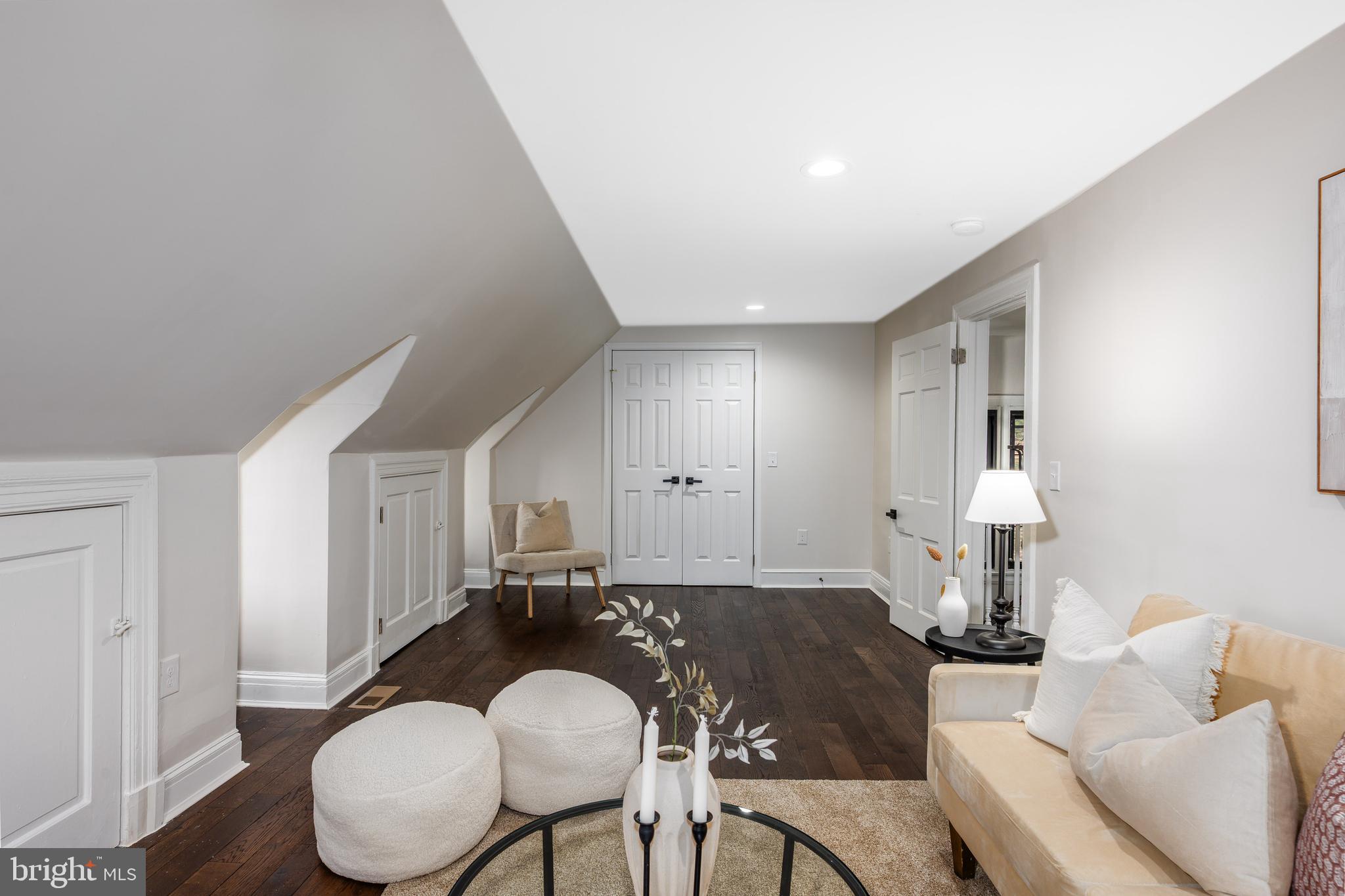 RESERVOIR HILL - Residential
