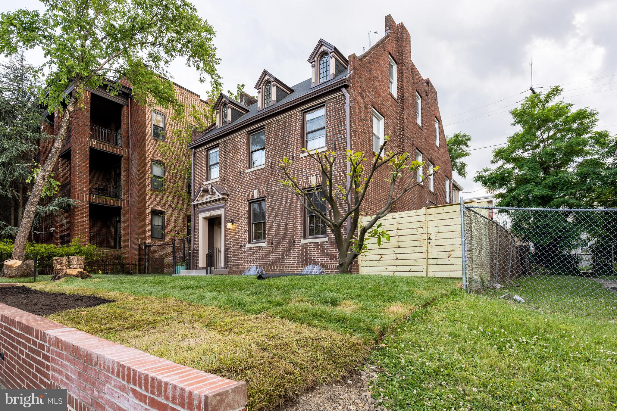 RESERVOIR HILL - Residential