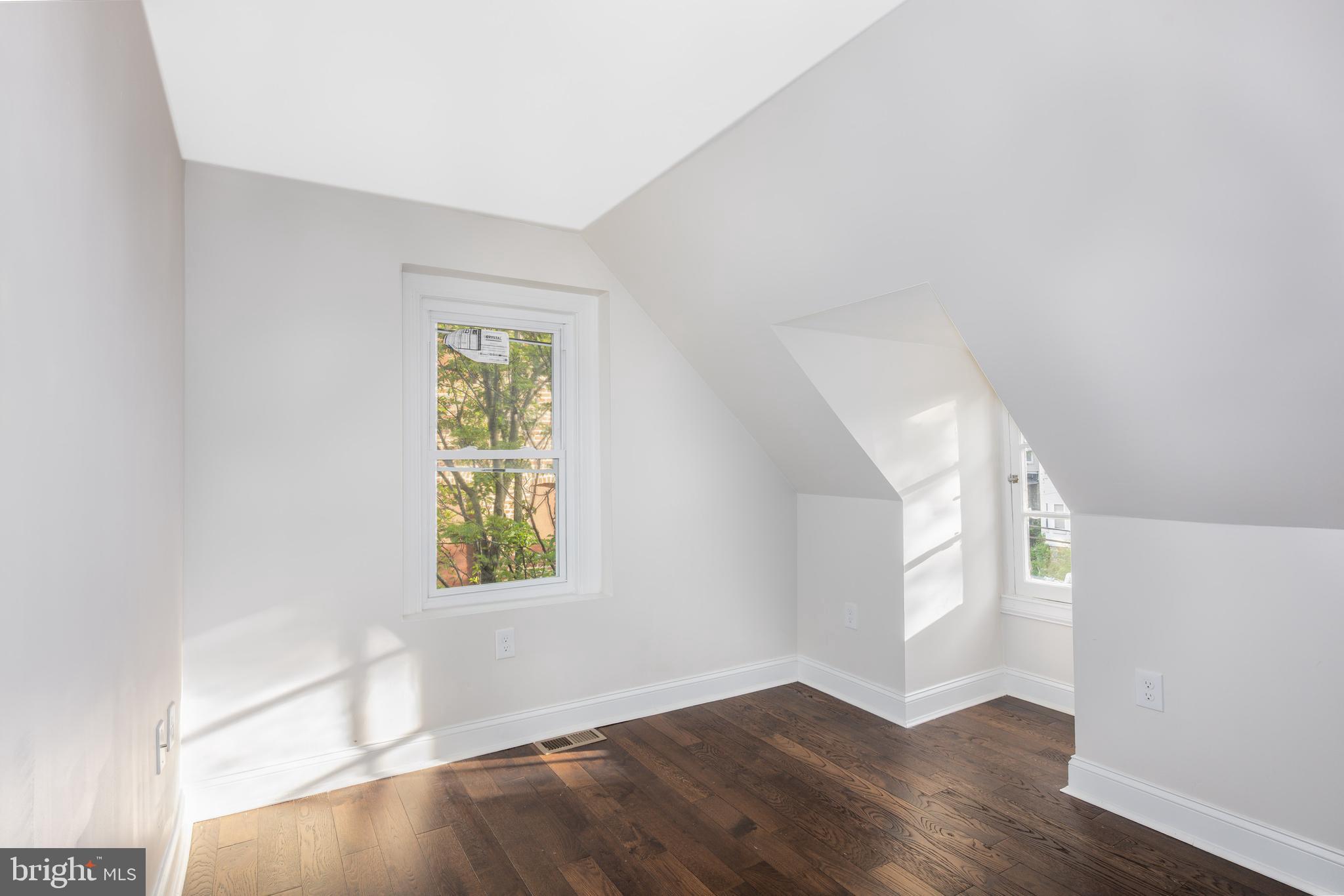 RESERVOIR HILL - Residential
