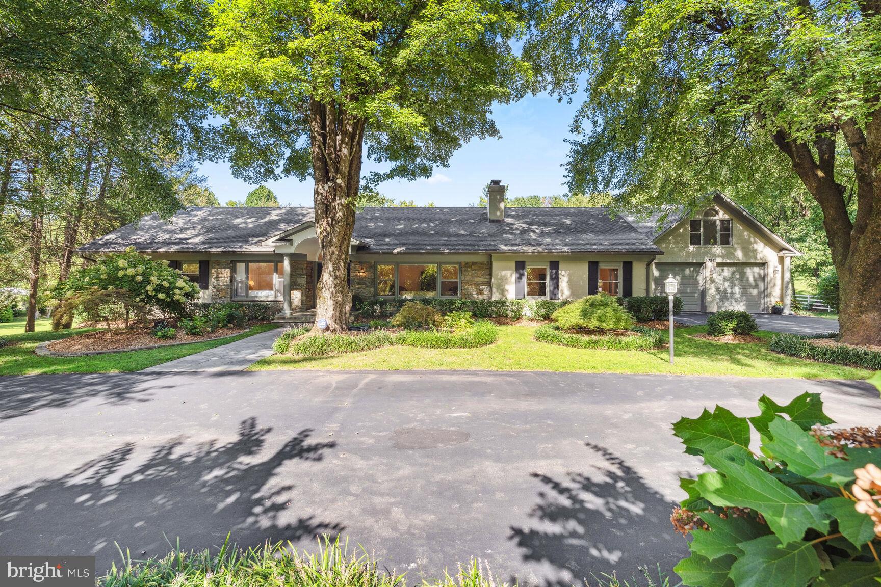 POTOMAC OUTSIDE - Residential