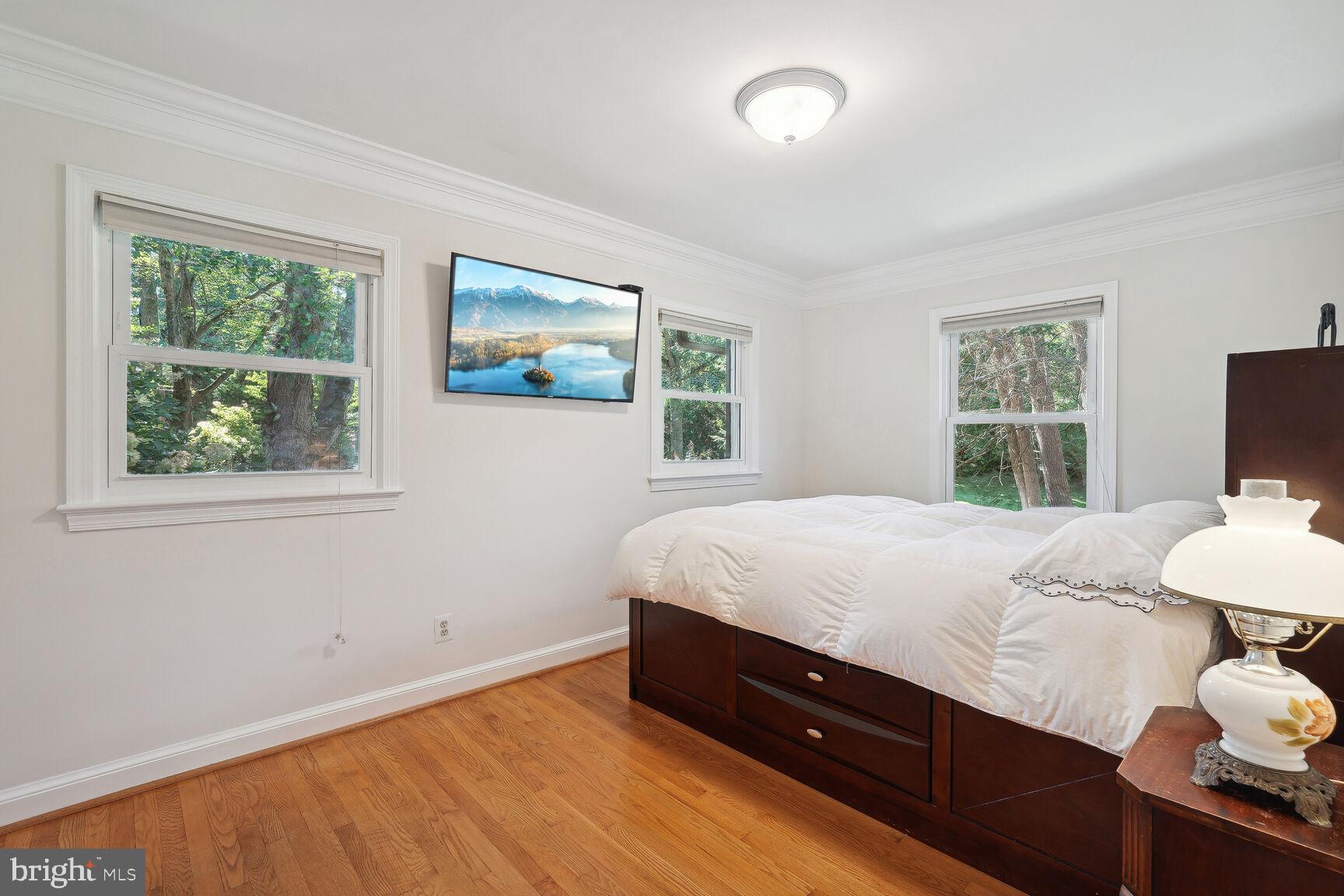 POTOMAC OUTSIDE - Residential