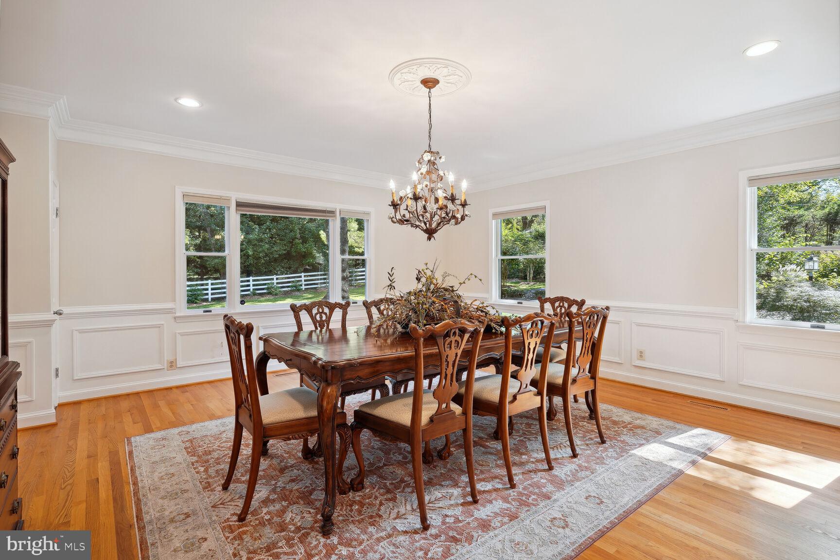 POTOMAC OUTSIDE - Residential