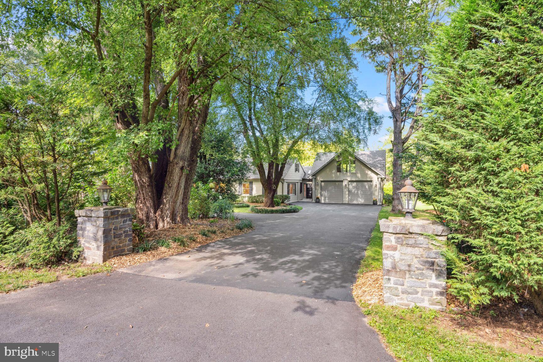 POTOMAC OUTSIDE - Residential