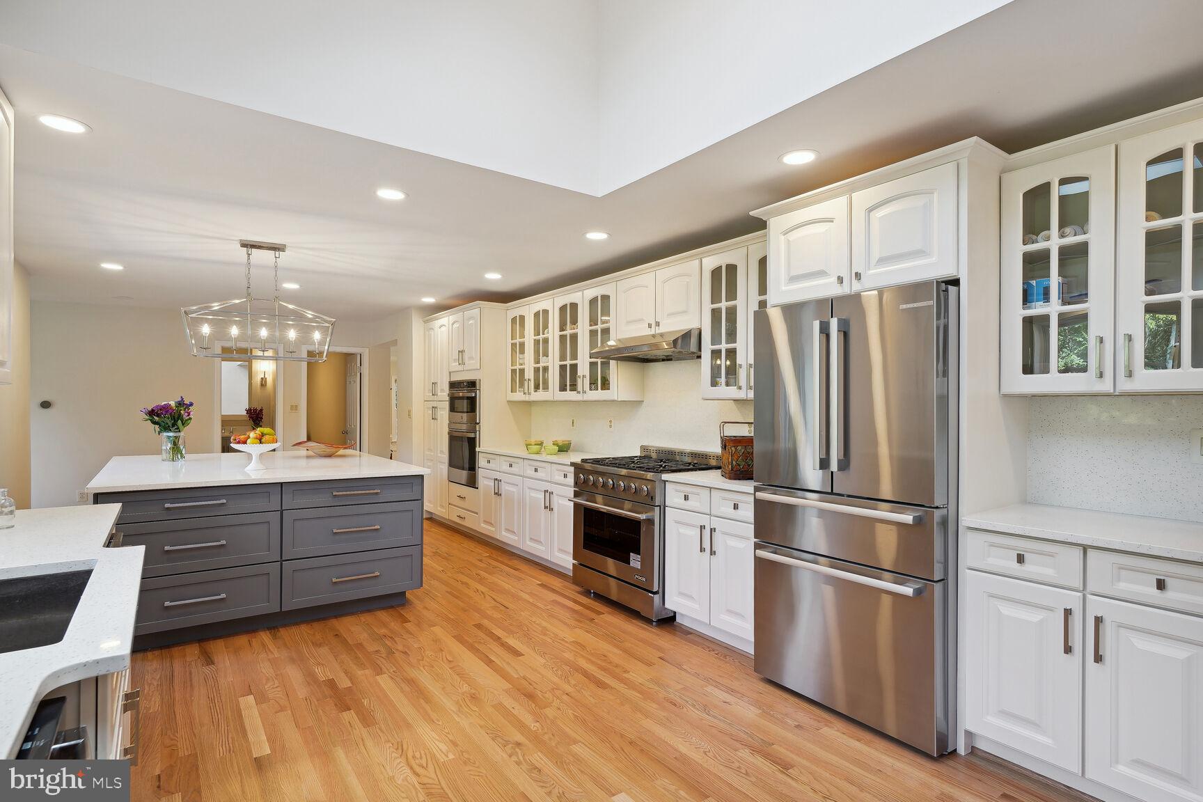 POTOMAC OUTSIDE - Residential