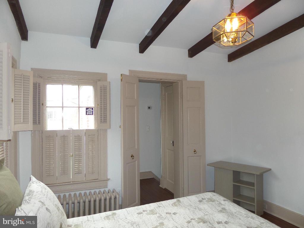 OLD TOWN - Residential Lease