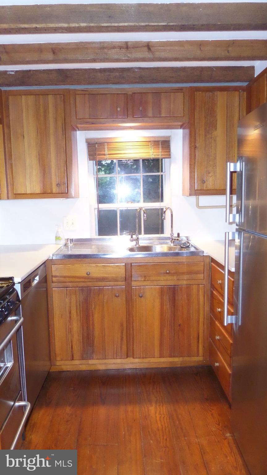 OLD TOWN - Residential Lease