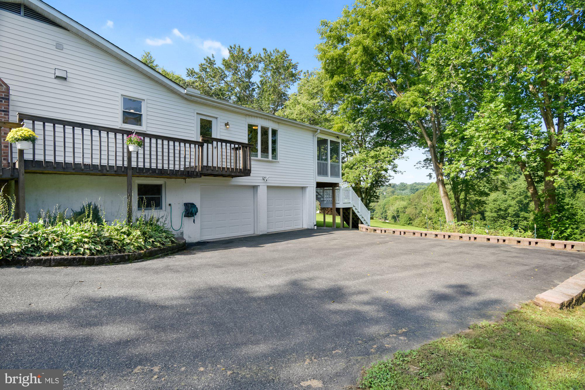 RIDGECROFT - Residential