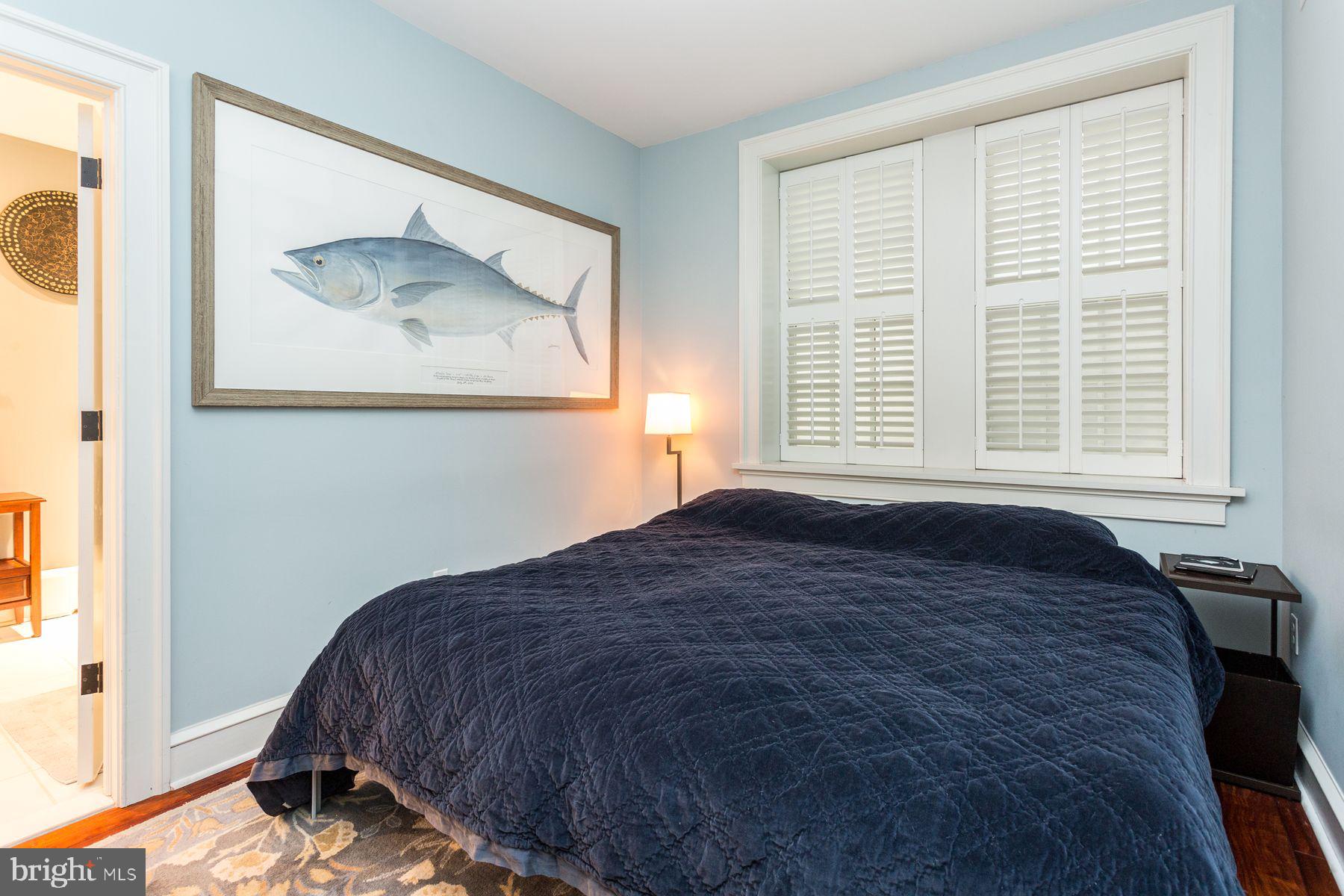 RITTENHOUSE SQUARE - Residential Income