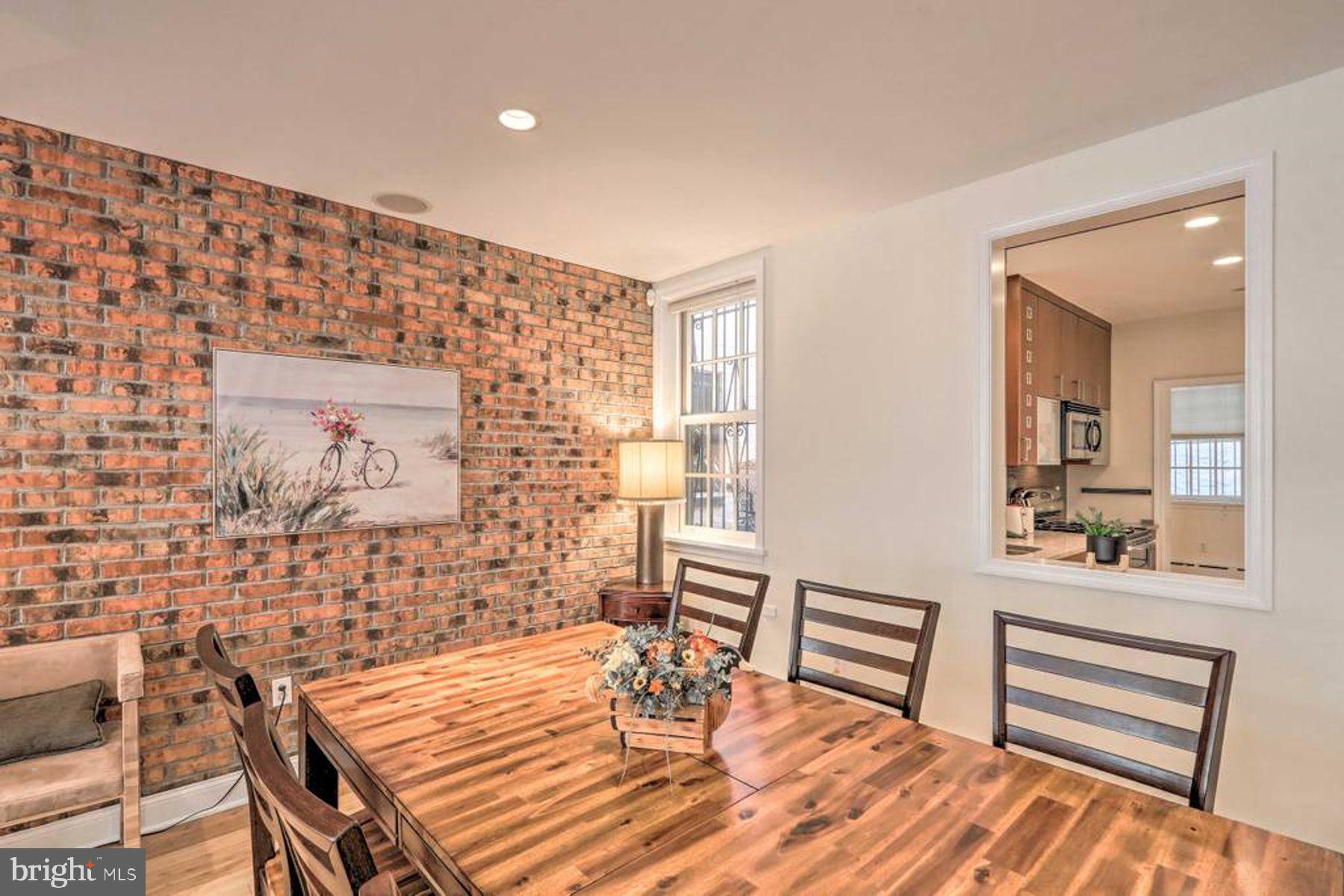 RITTENHOUSE SQUARE - Residential Income