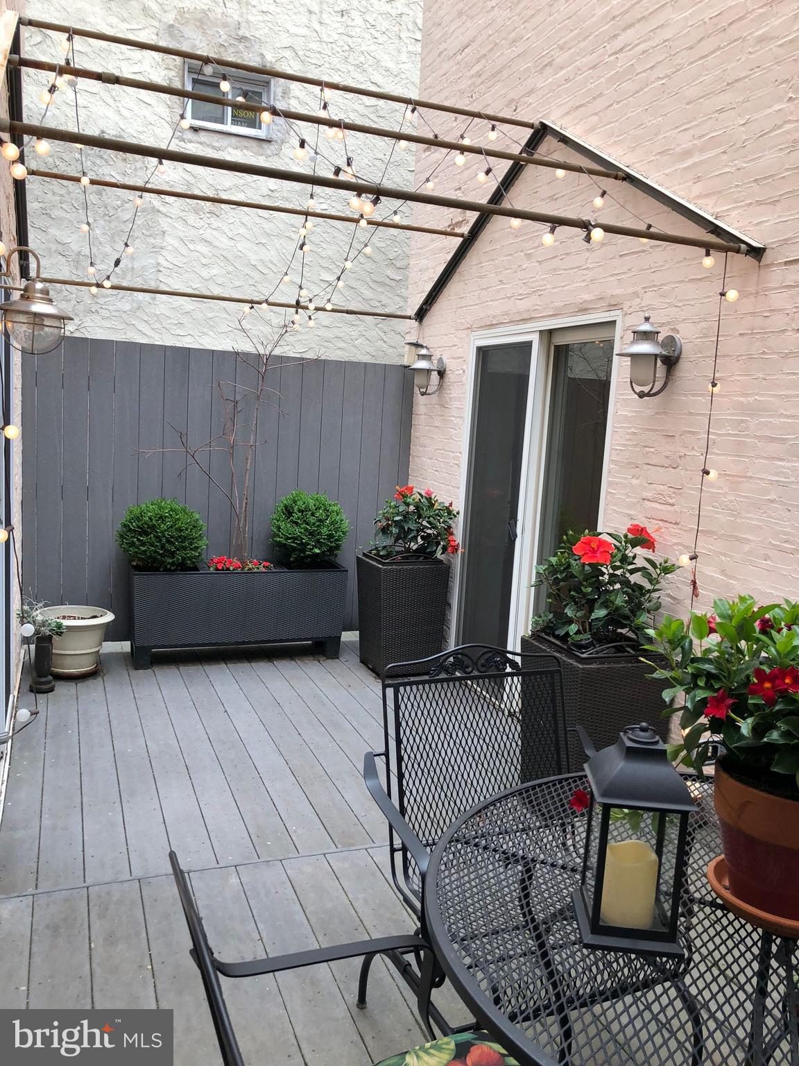 RITTENHOUSE SQUARE - Residential Income