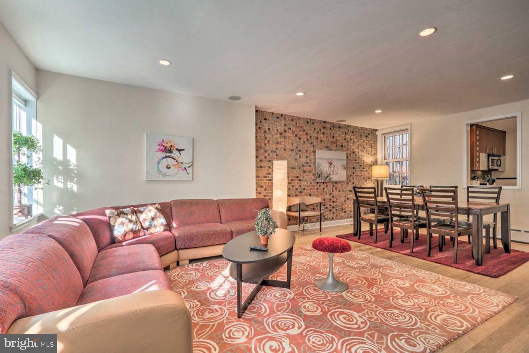 RITTENHOUSE SQUARE - Residential Income