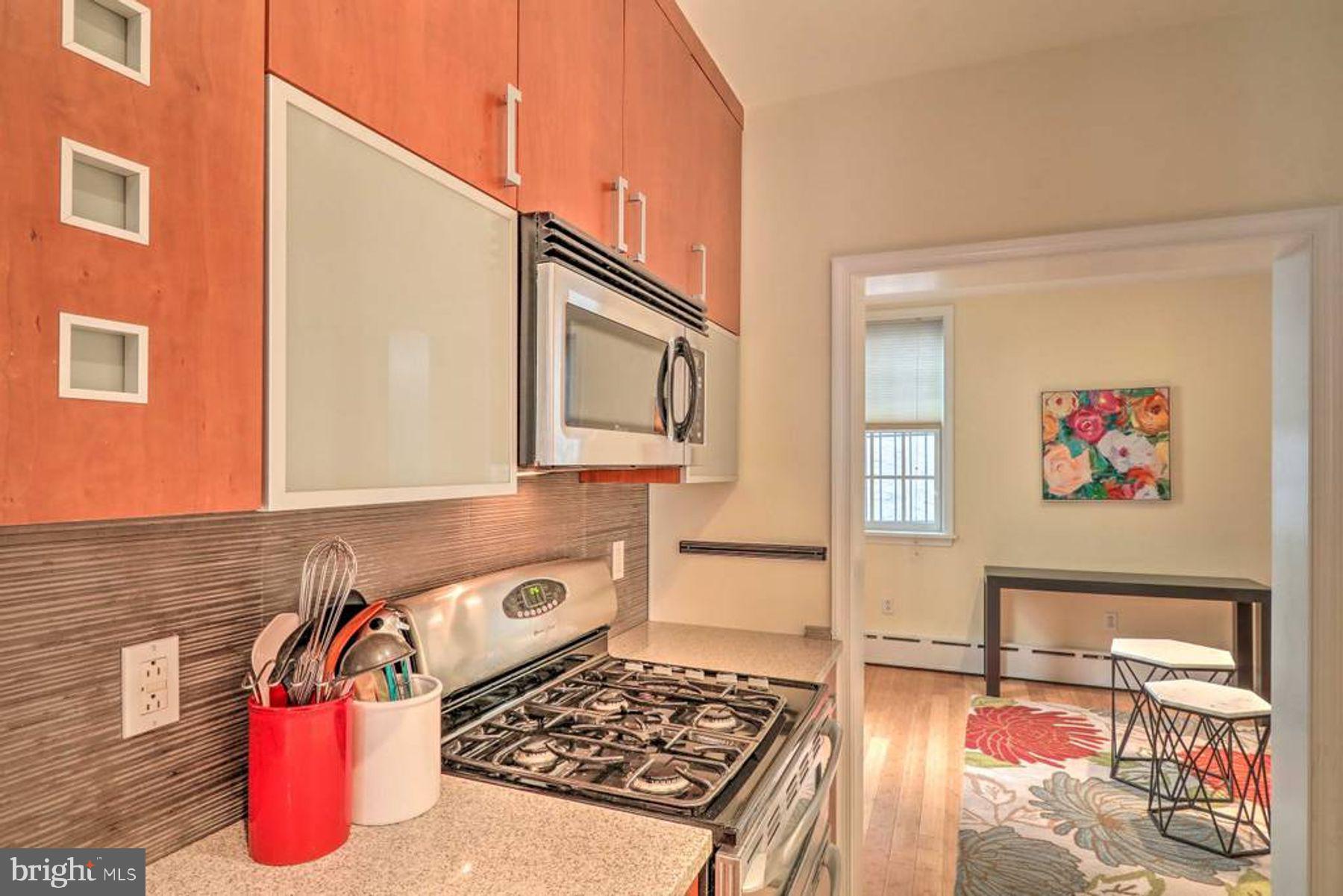 RITTENHOUSE SQUARE - Residential Income