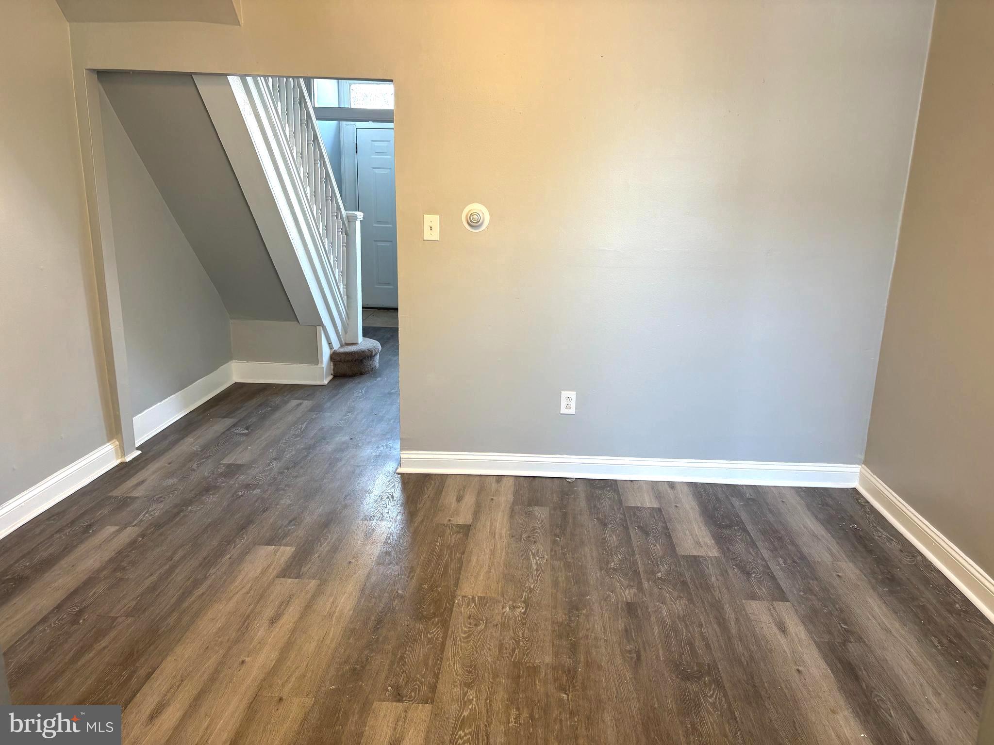 STRAWBERRY MANSION - Residential