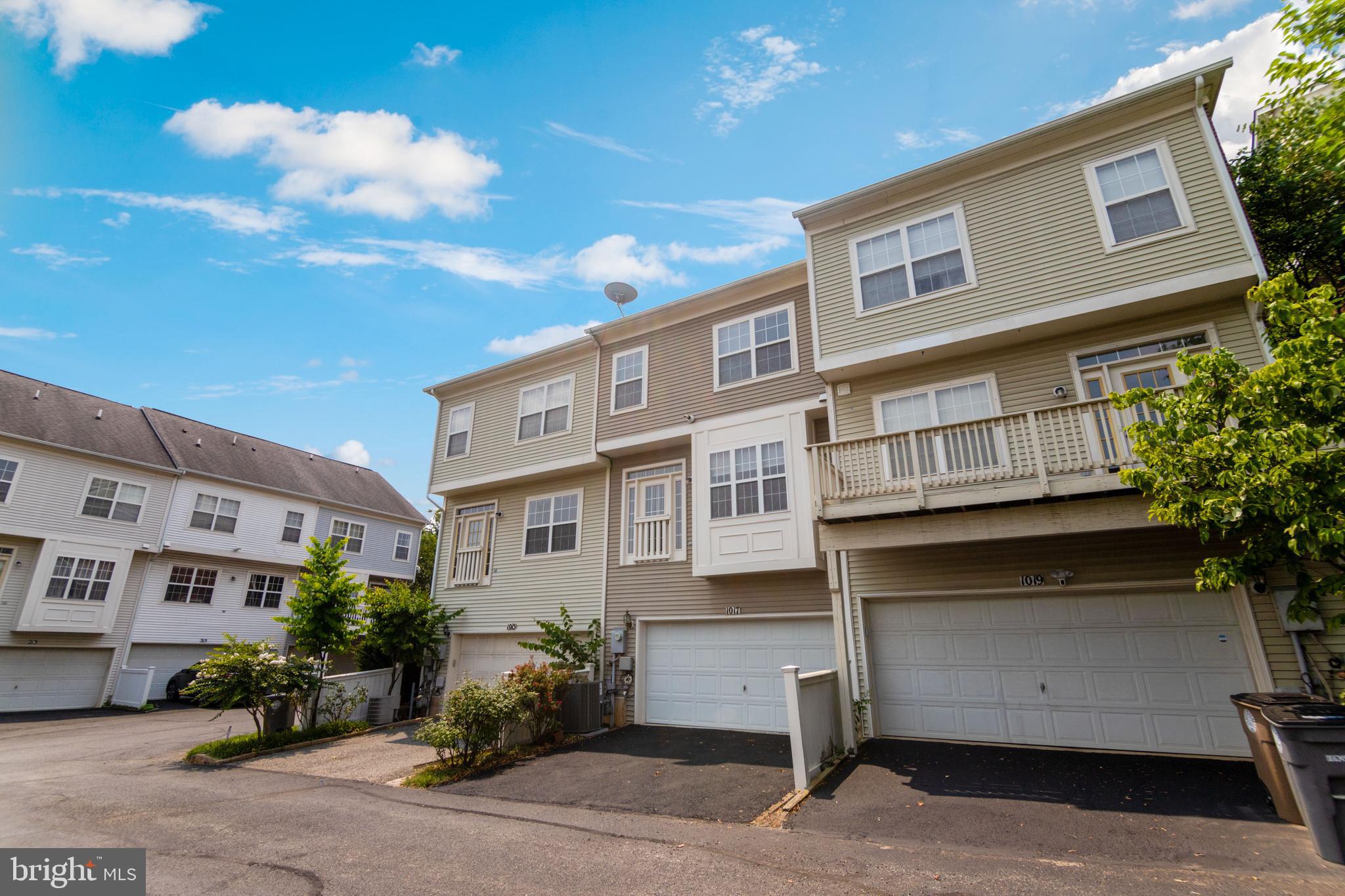 KING FARM BAILEYS COMMON - Residential Lease