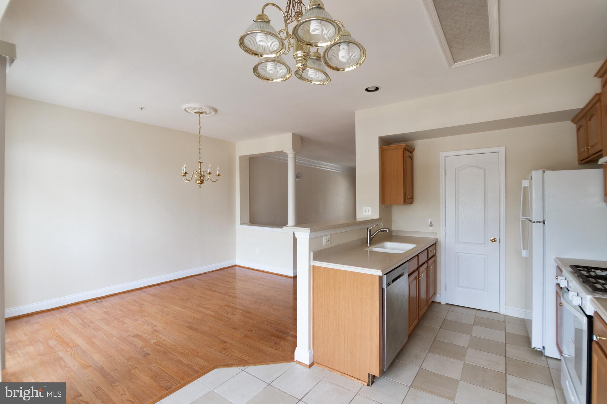 KING FARM BAILEYS COMMON - Residential Lease