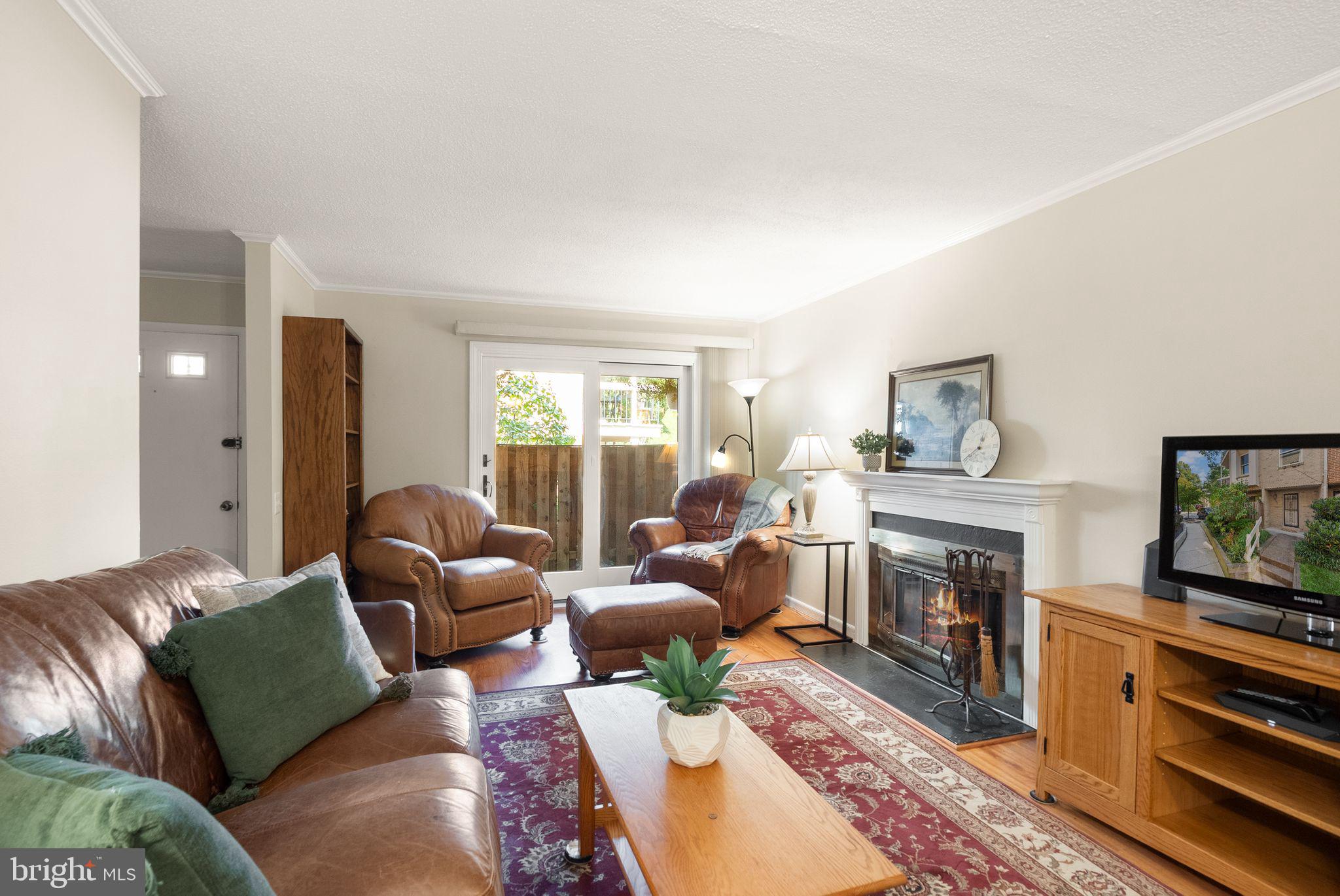 BEVERLY HILLS - Residential