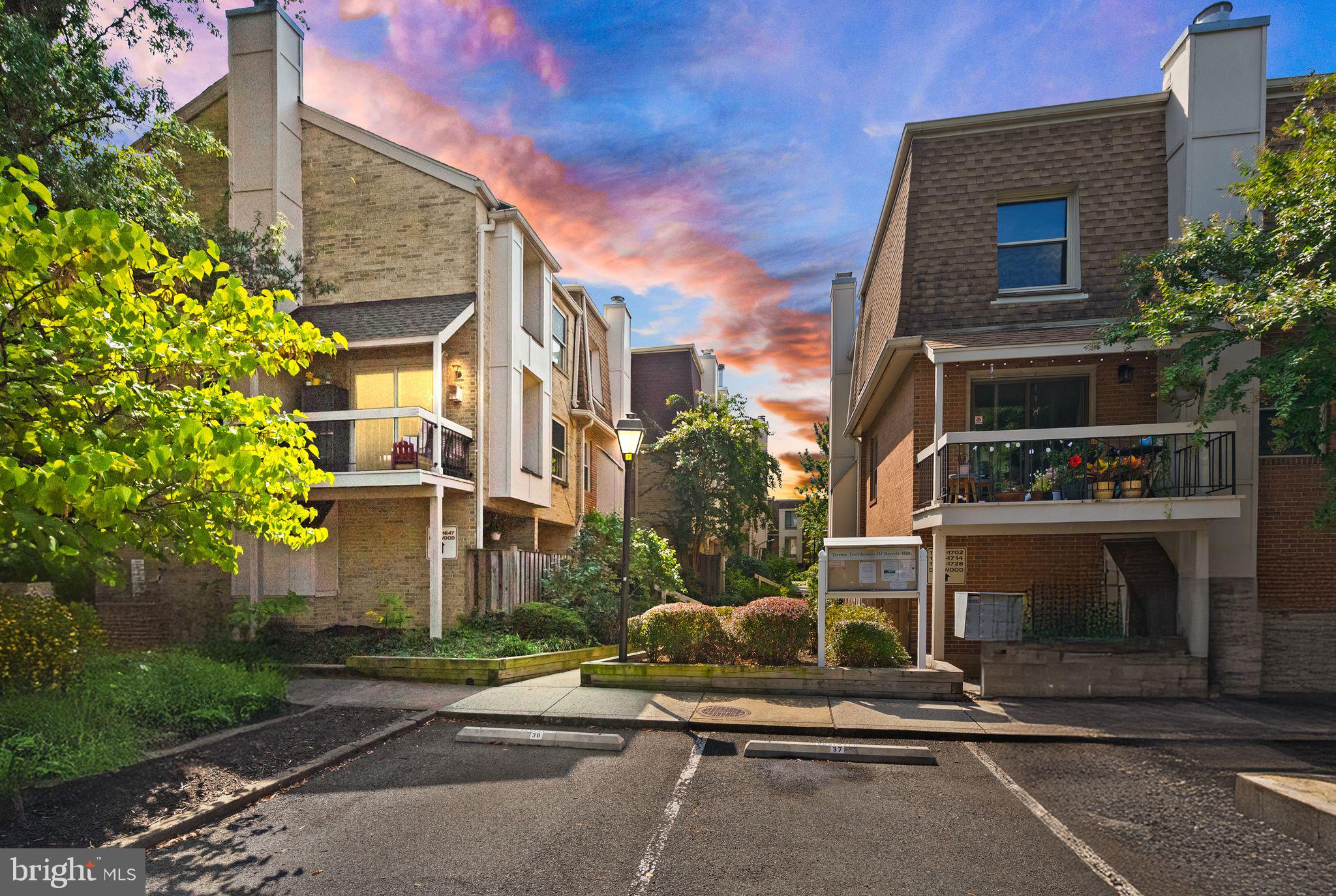 BEVERLY HILLS - Residential