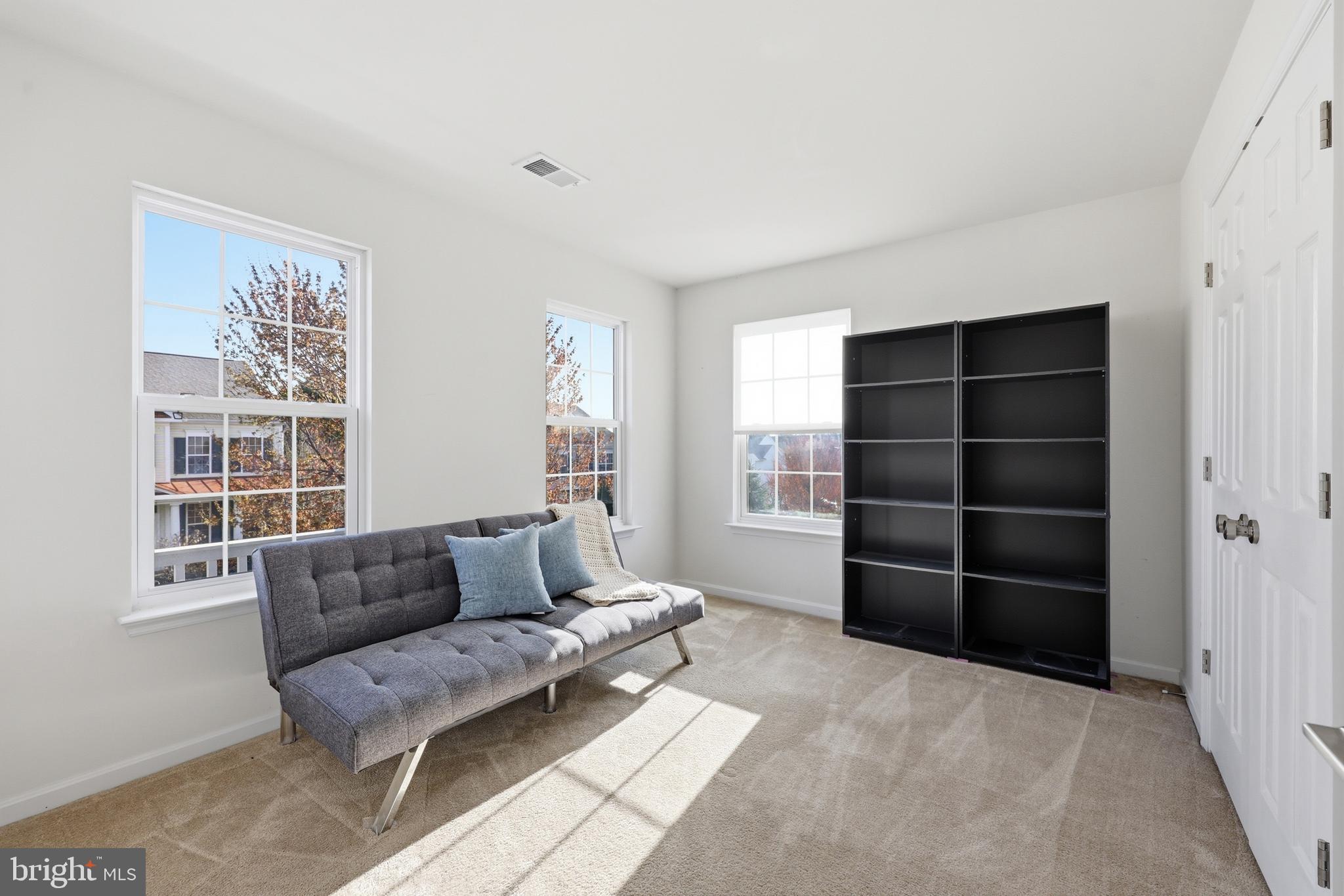 HUNTFIELD - Residential