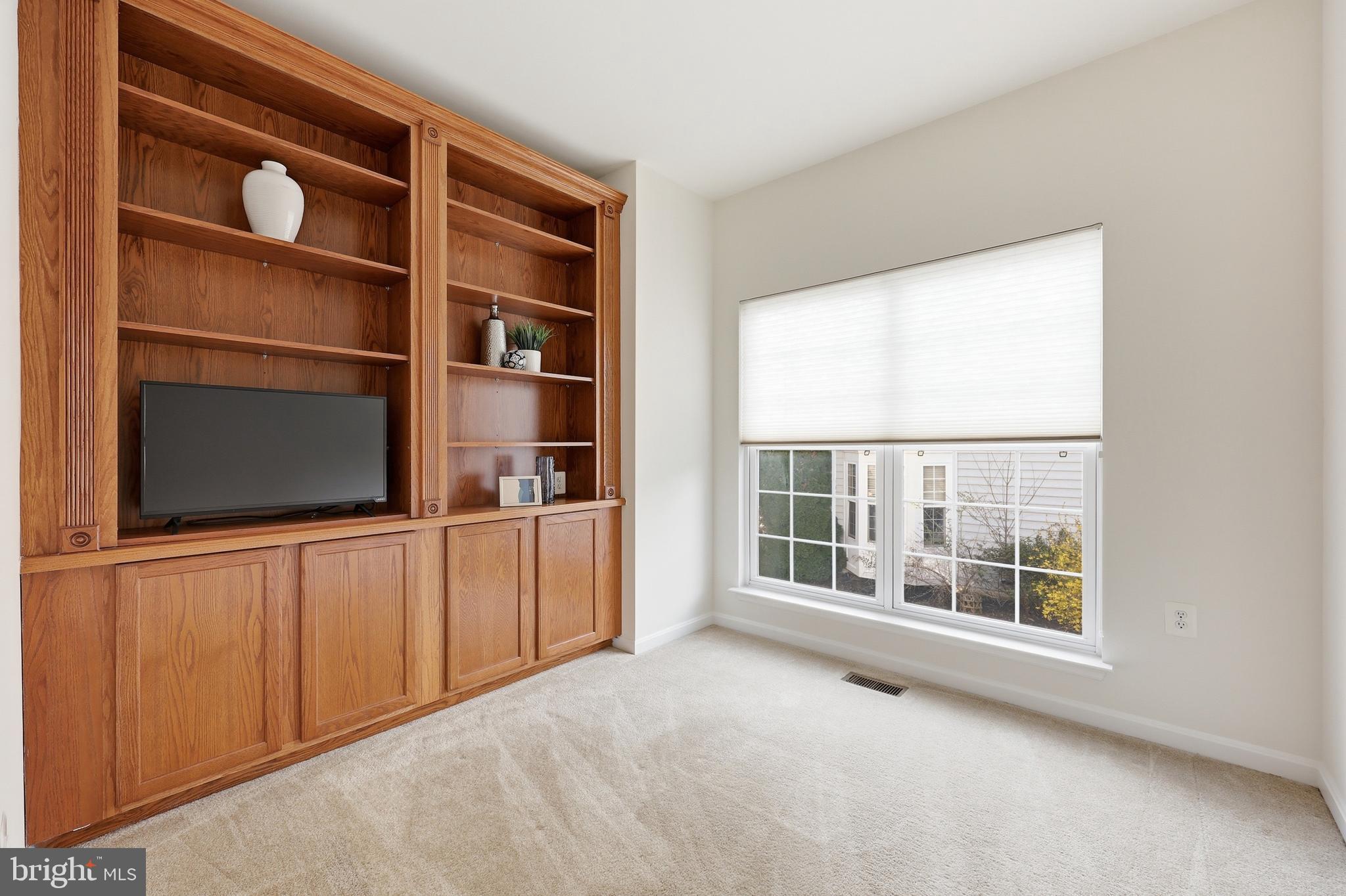 HUNTFIELD - Residential