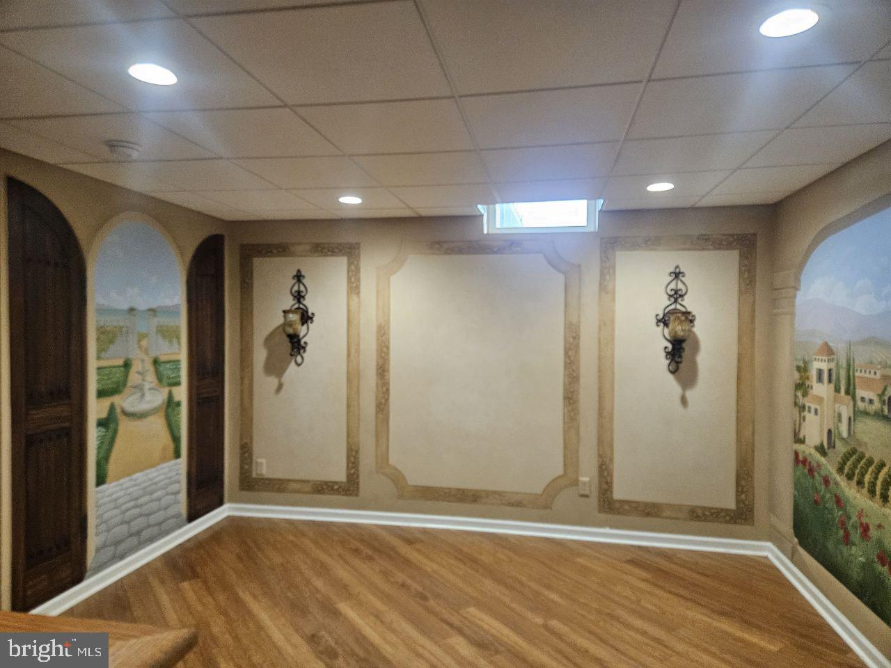 NONE AVA ILABLE - Residential