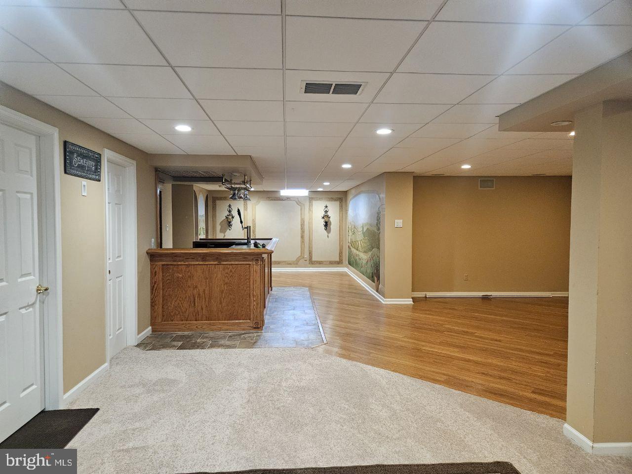 NONE AVA ILABLE - Residential