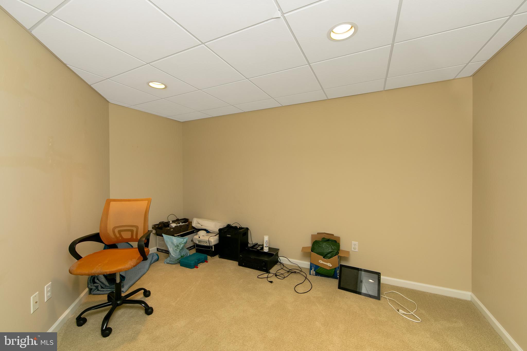 NONE AVA ILABLE - Residential