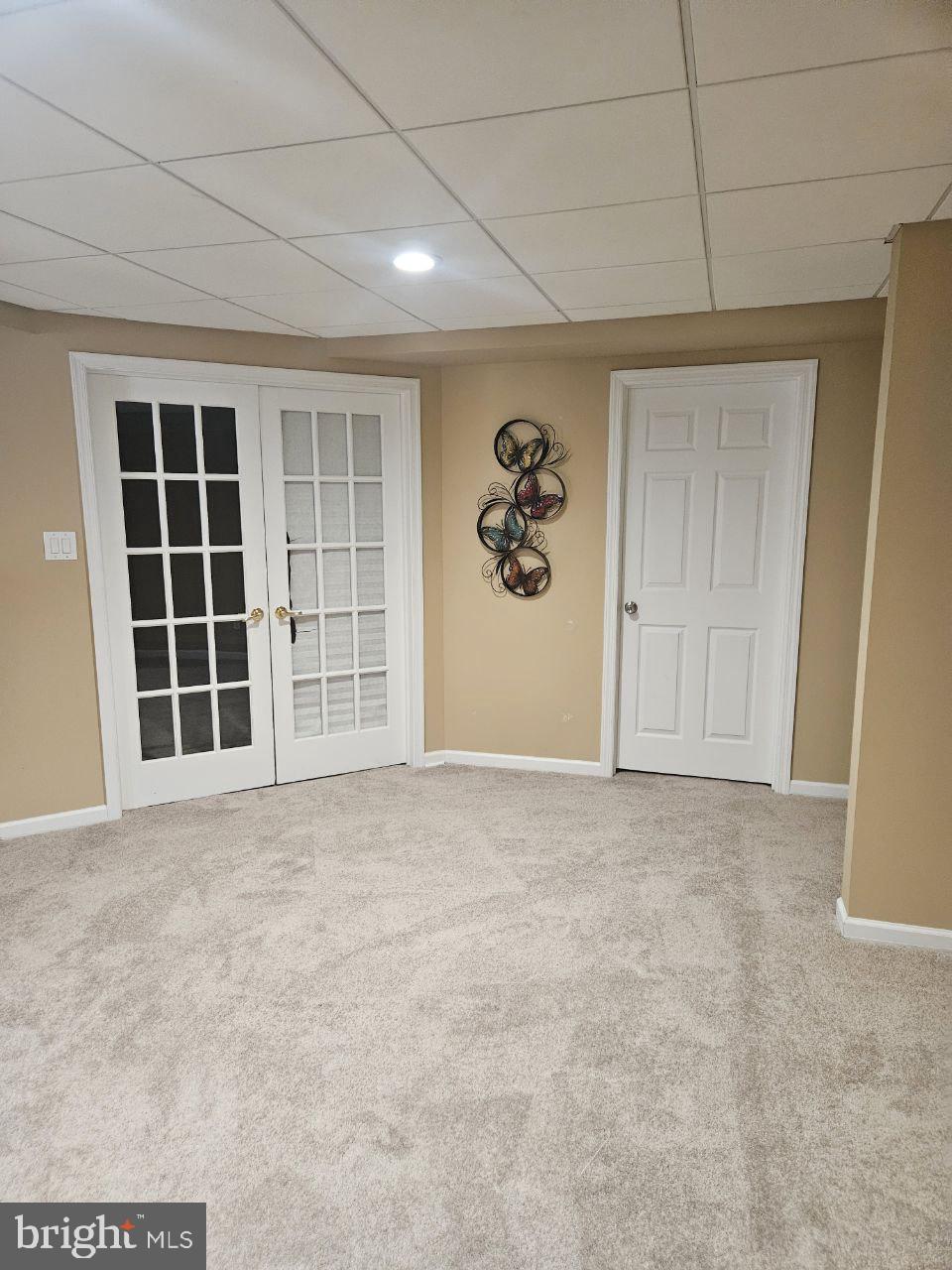 NONE AVA ILABLE - Residential