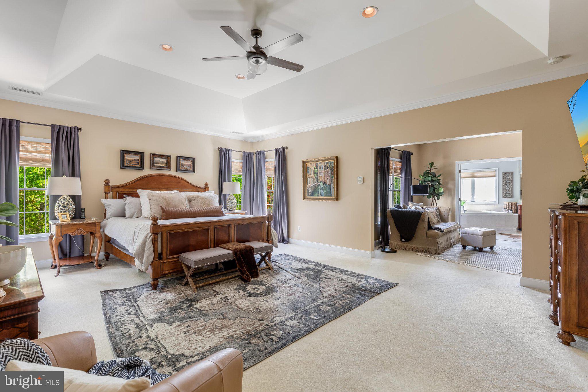 SOUTH RIDING - Residential