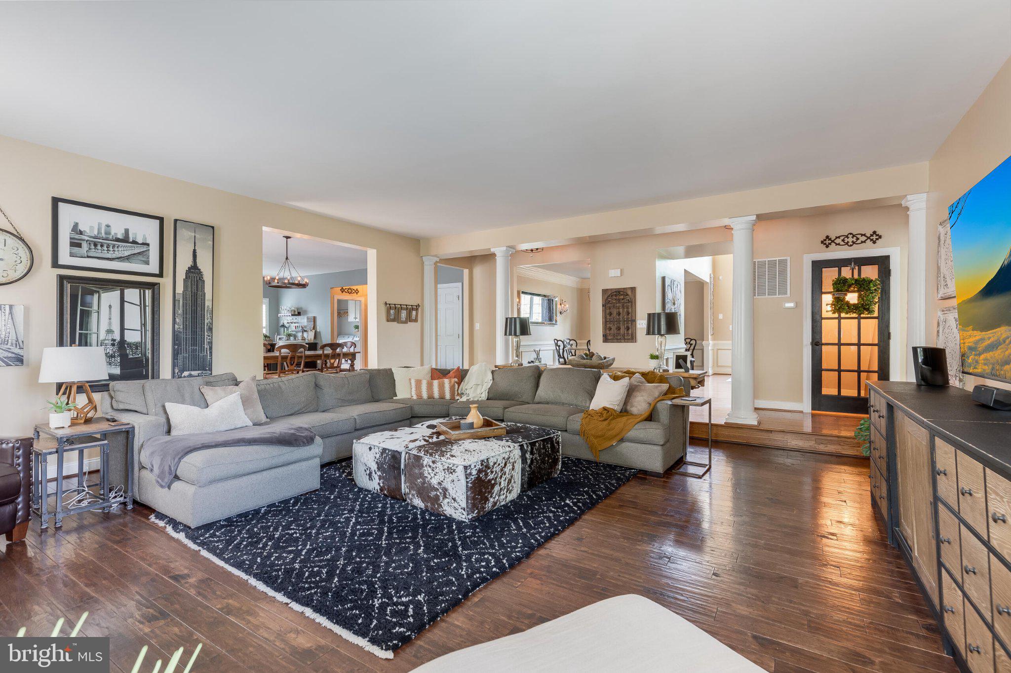 SOUTH RIDING - Residential