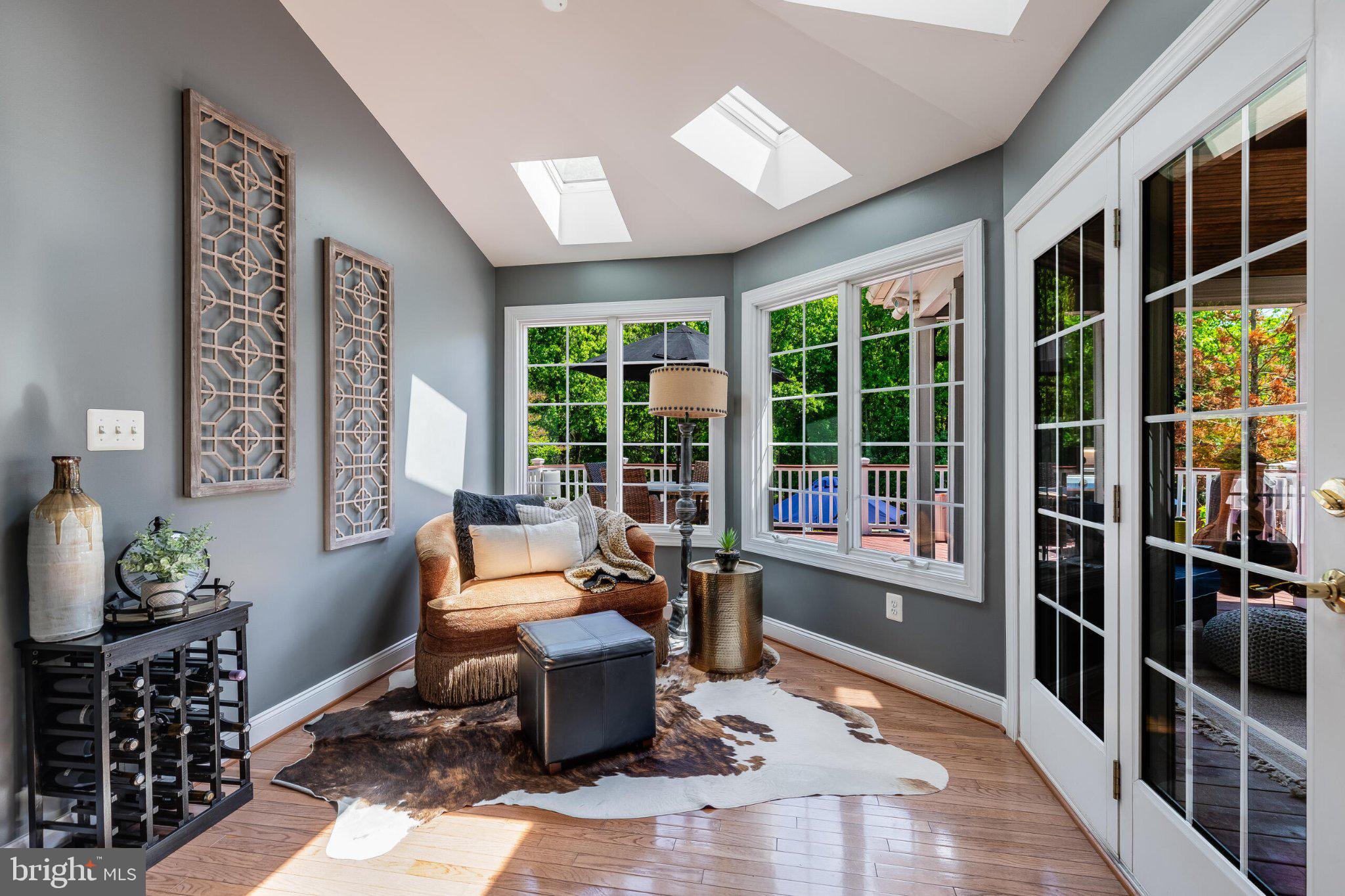 SOUTH RIDING - Residential