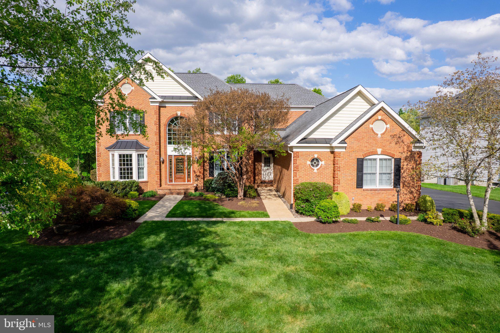 SOUTH RIDING - Residential