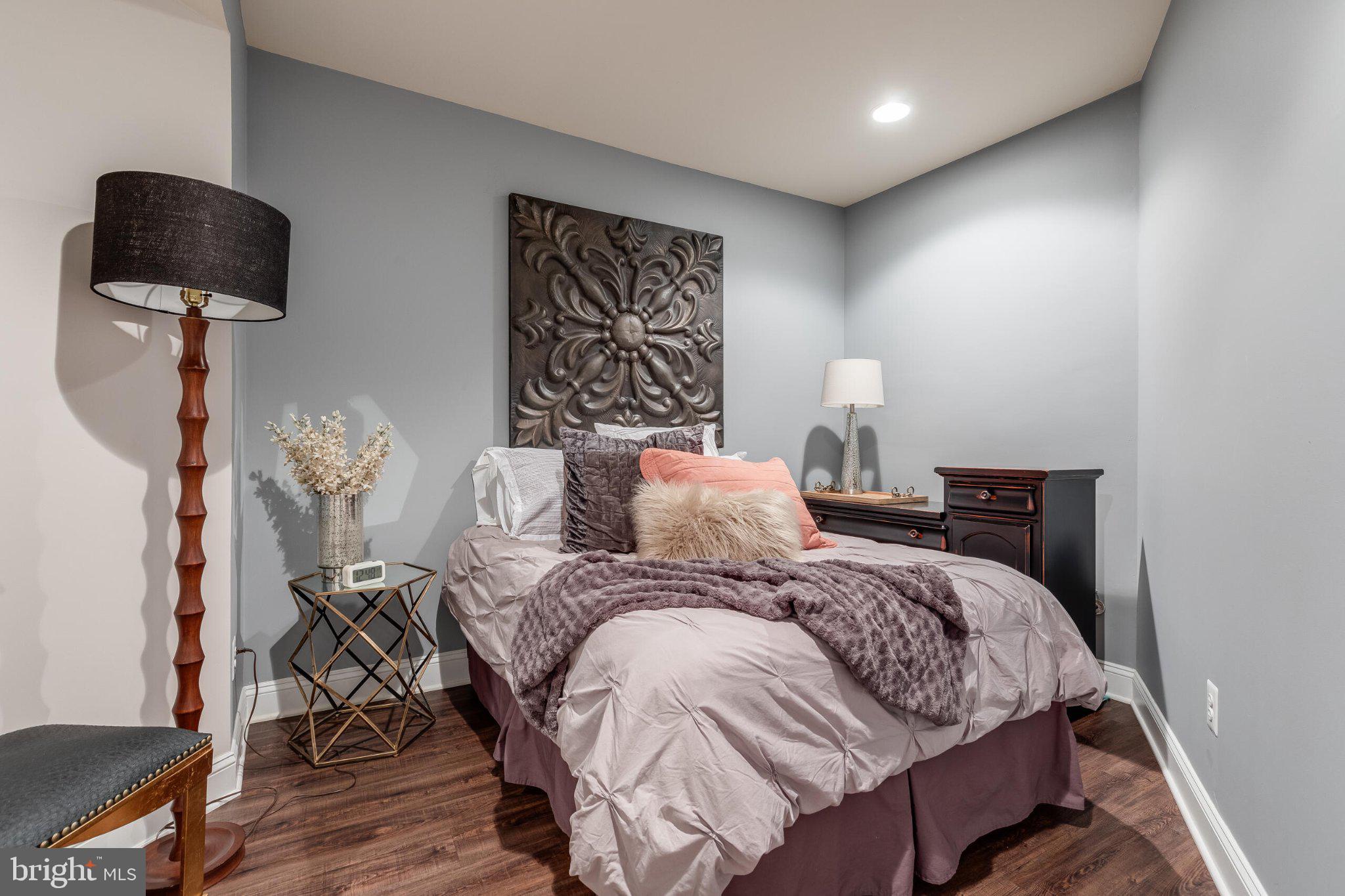 SOUTH RIDING - Residential