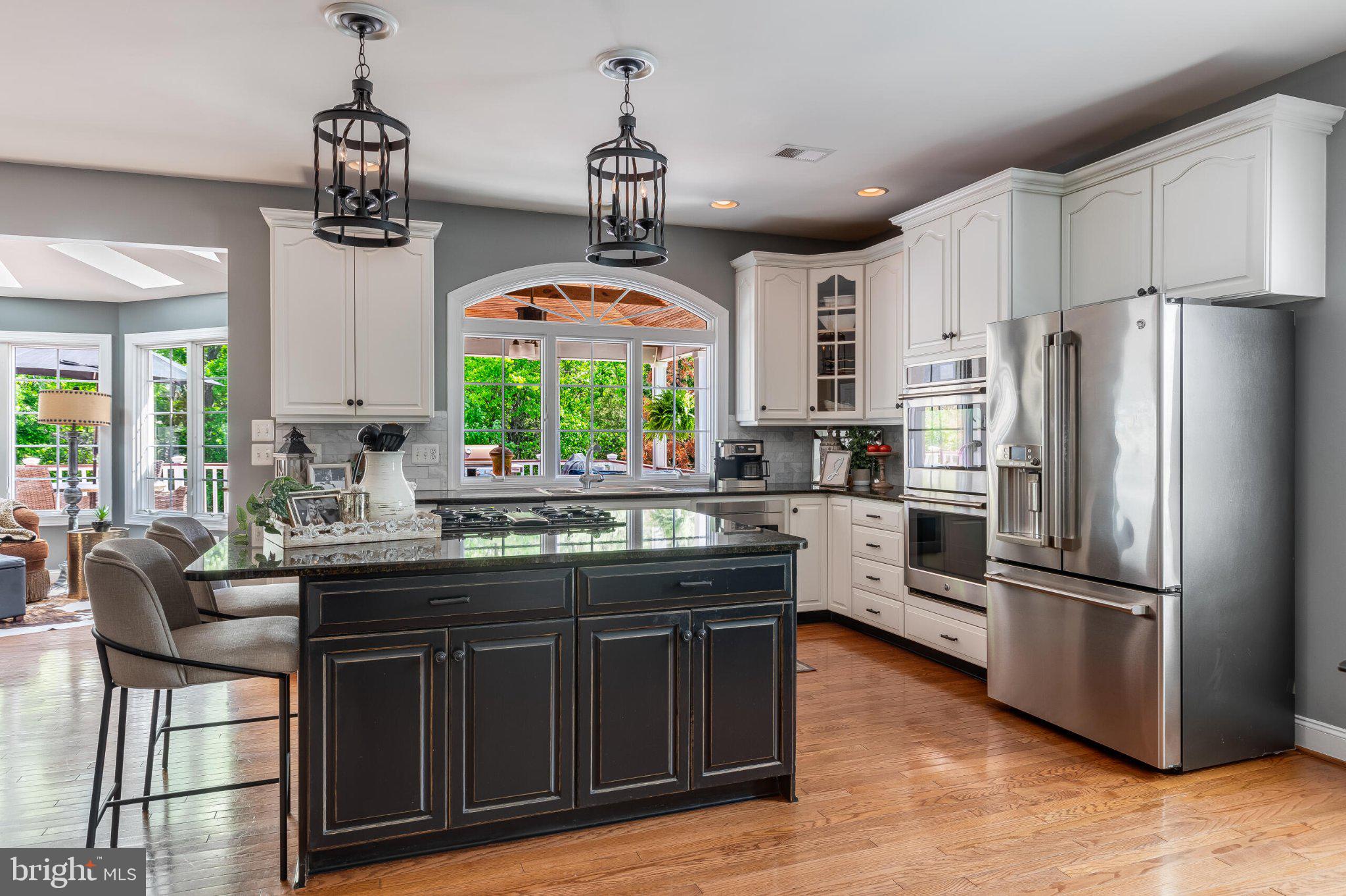 SOUTH RIDING - Residential