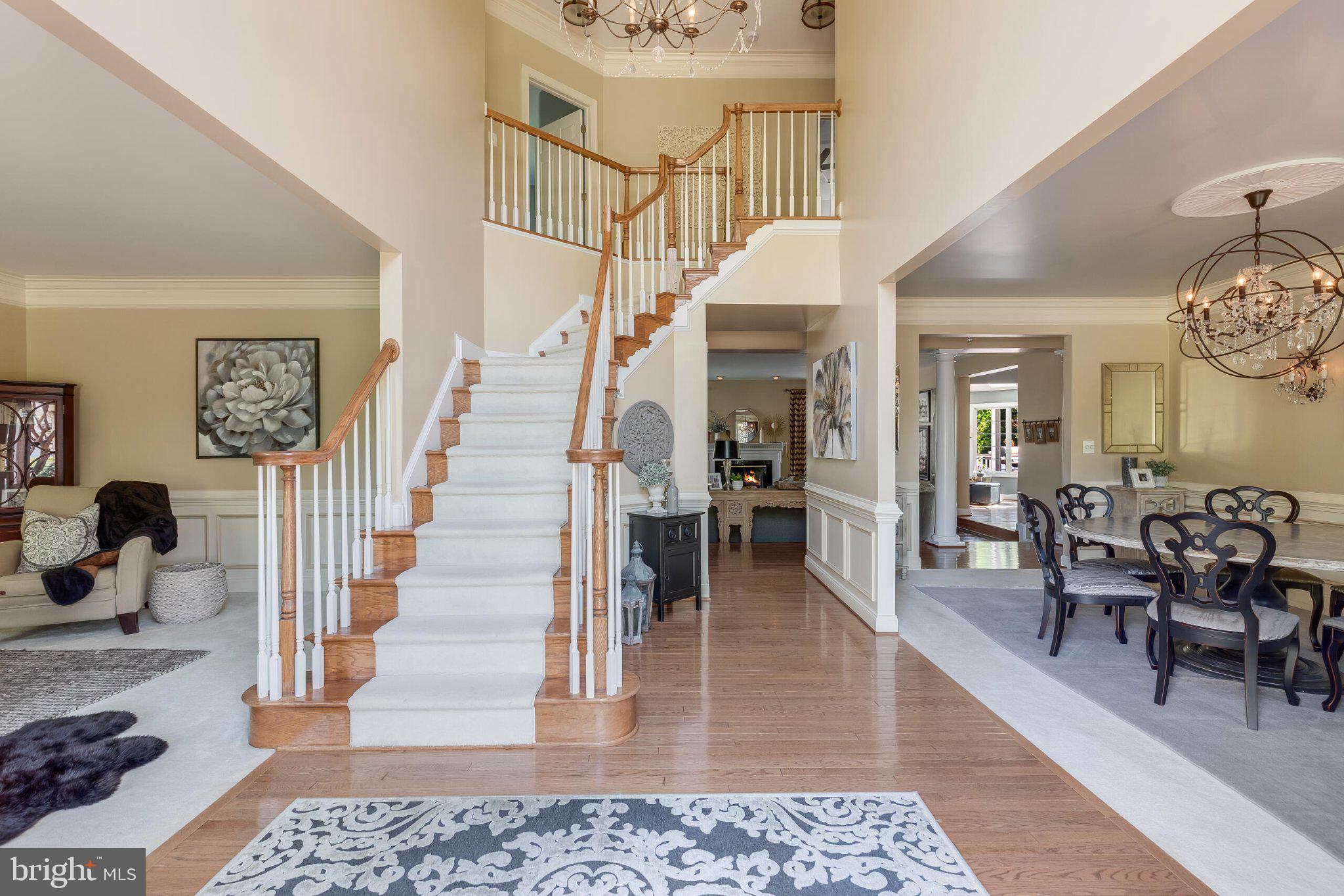 SOUTH RIDING - Residential