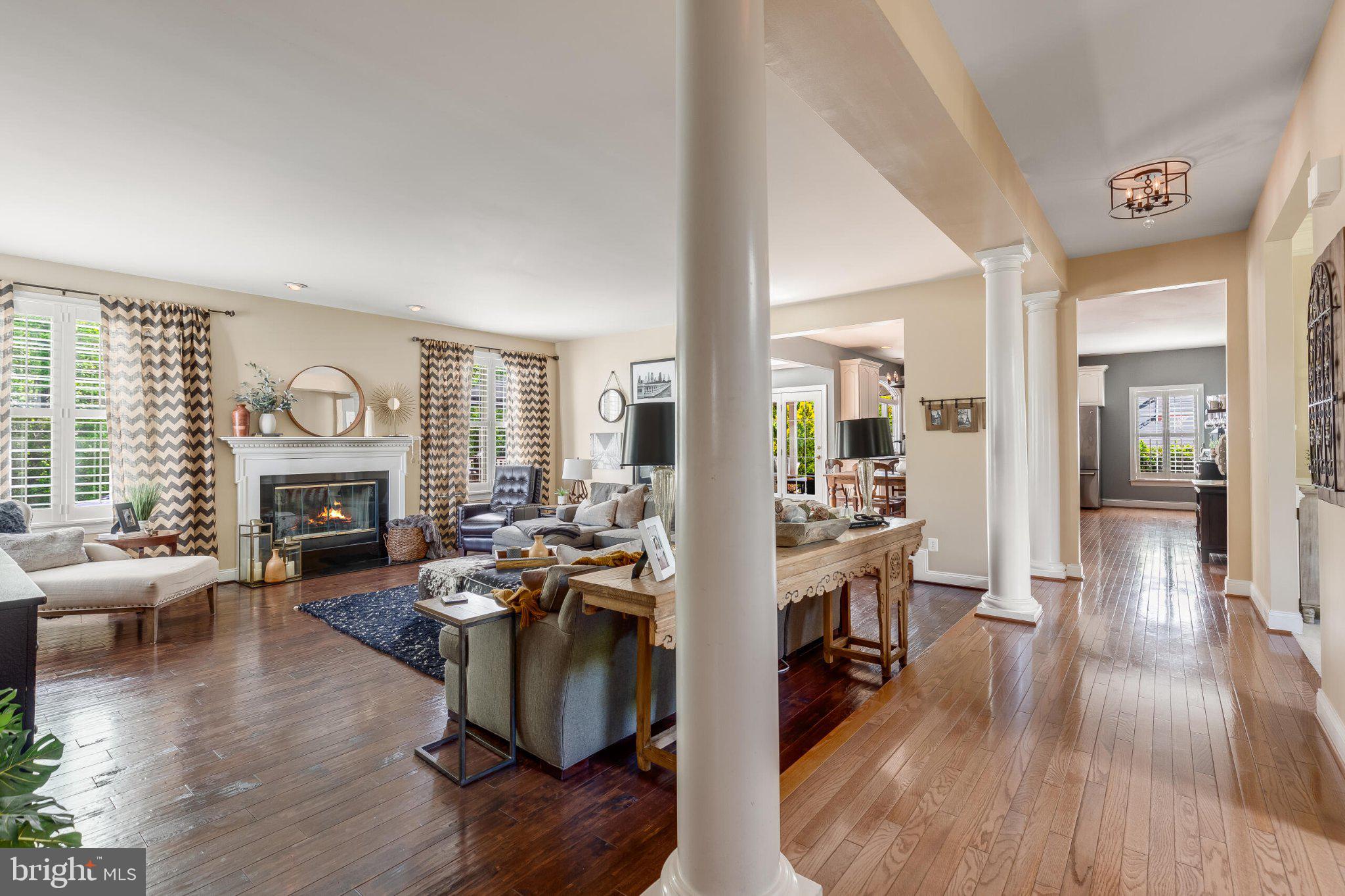 SOUTH RIDING - Residential