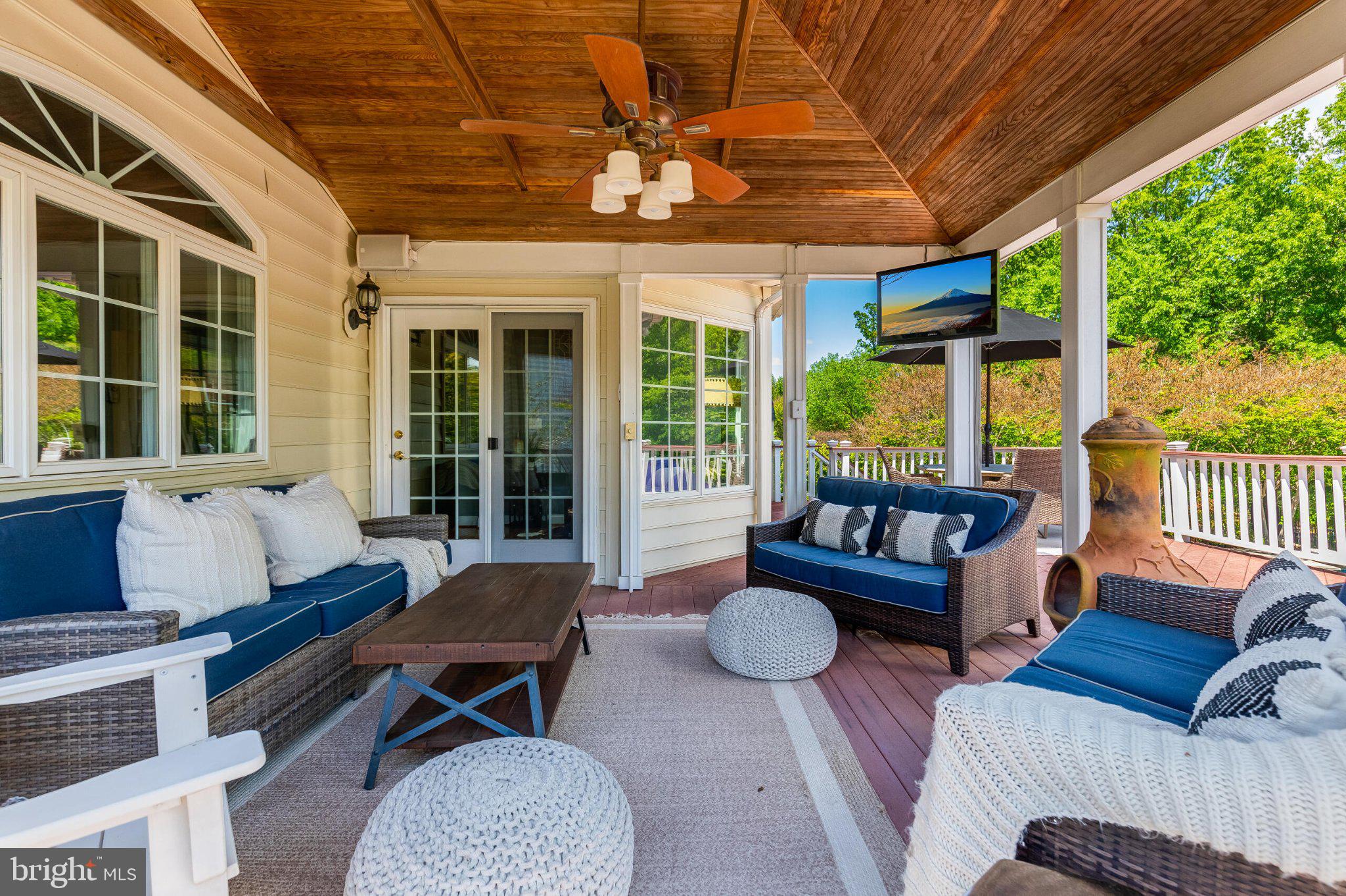 SOUTH RIDING - Residential