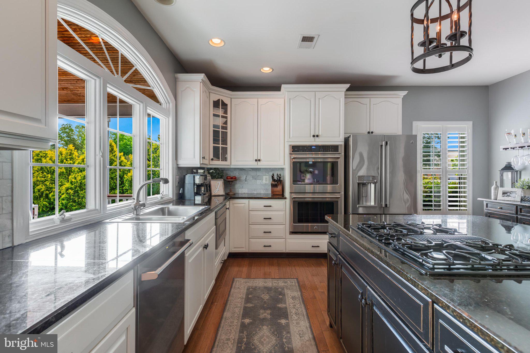 SOUTH RIDING - Residential